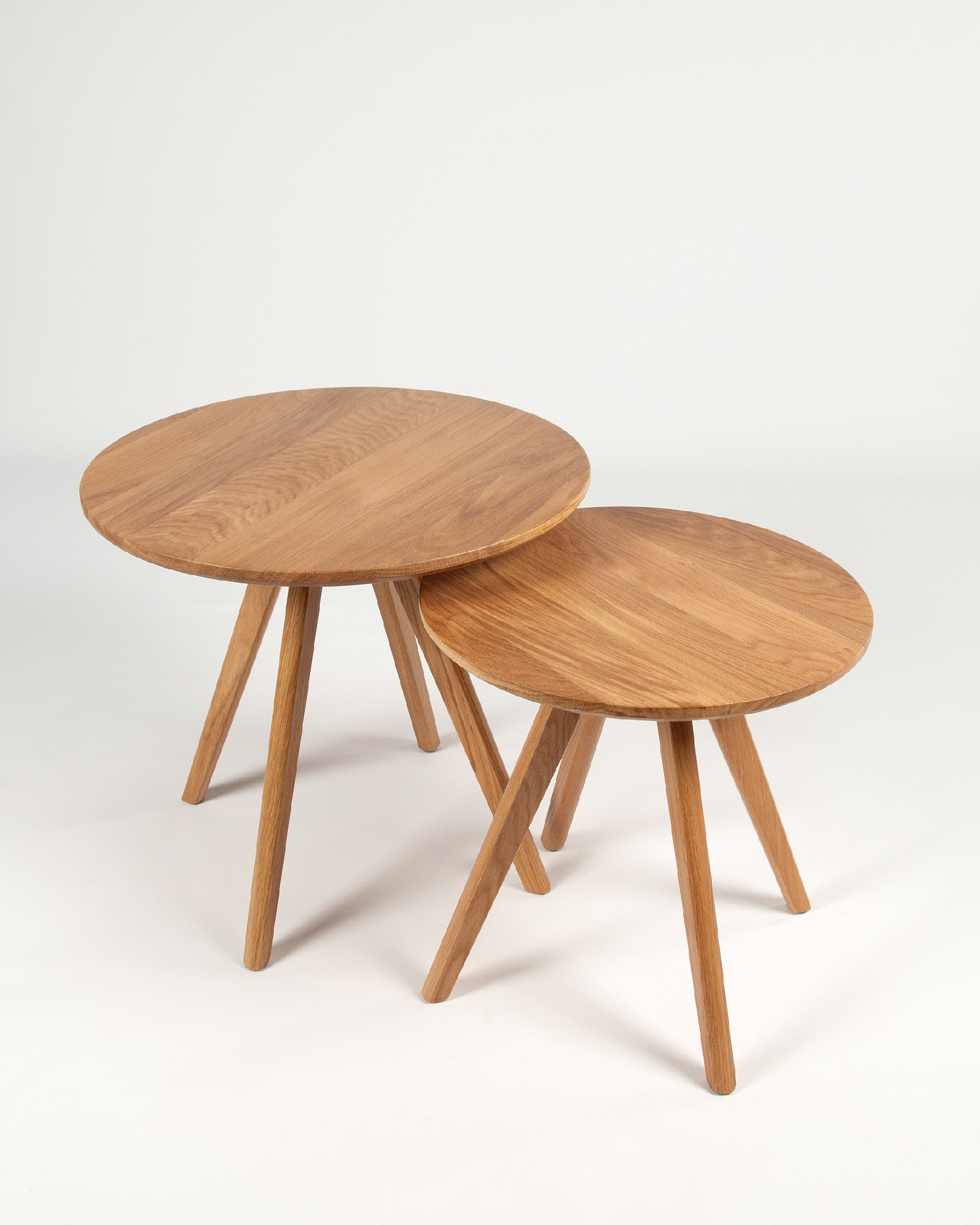 Juego de 2 mesas auxiliares Cook acabado roble natural Ø 50 cm / Ø 40 cm