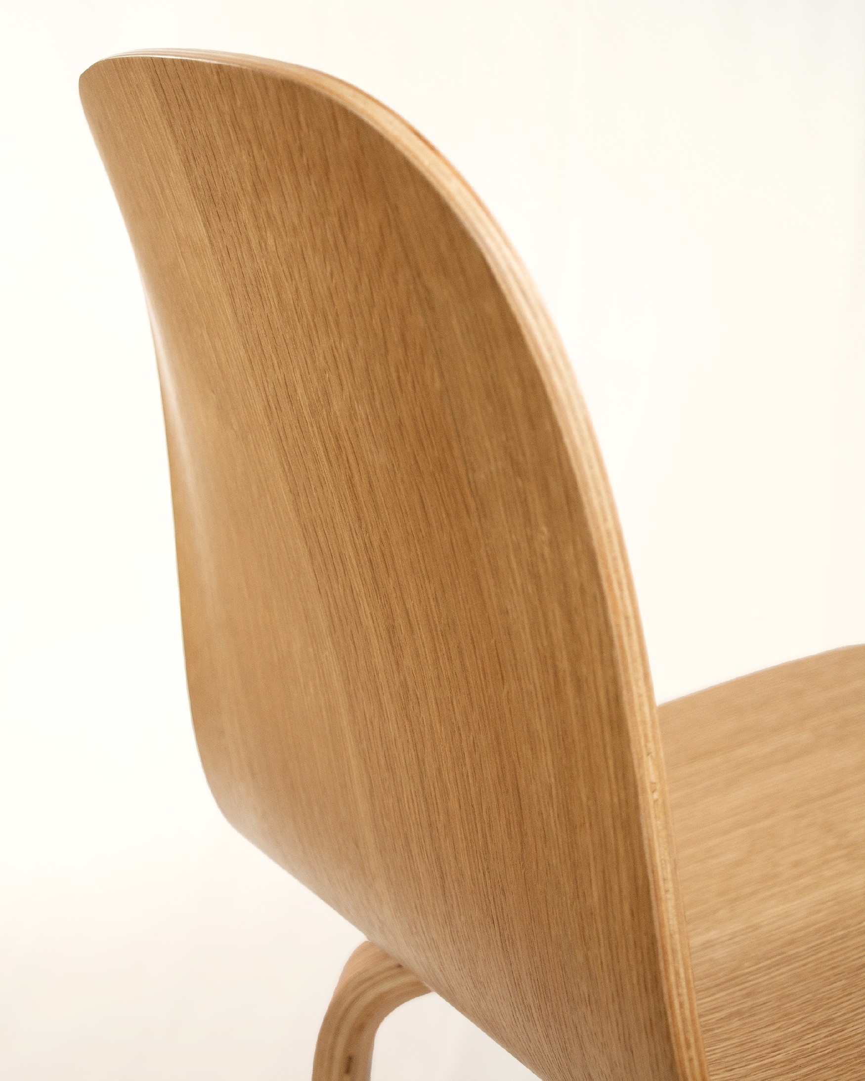 Silla Danta acabado roble natural