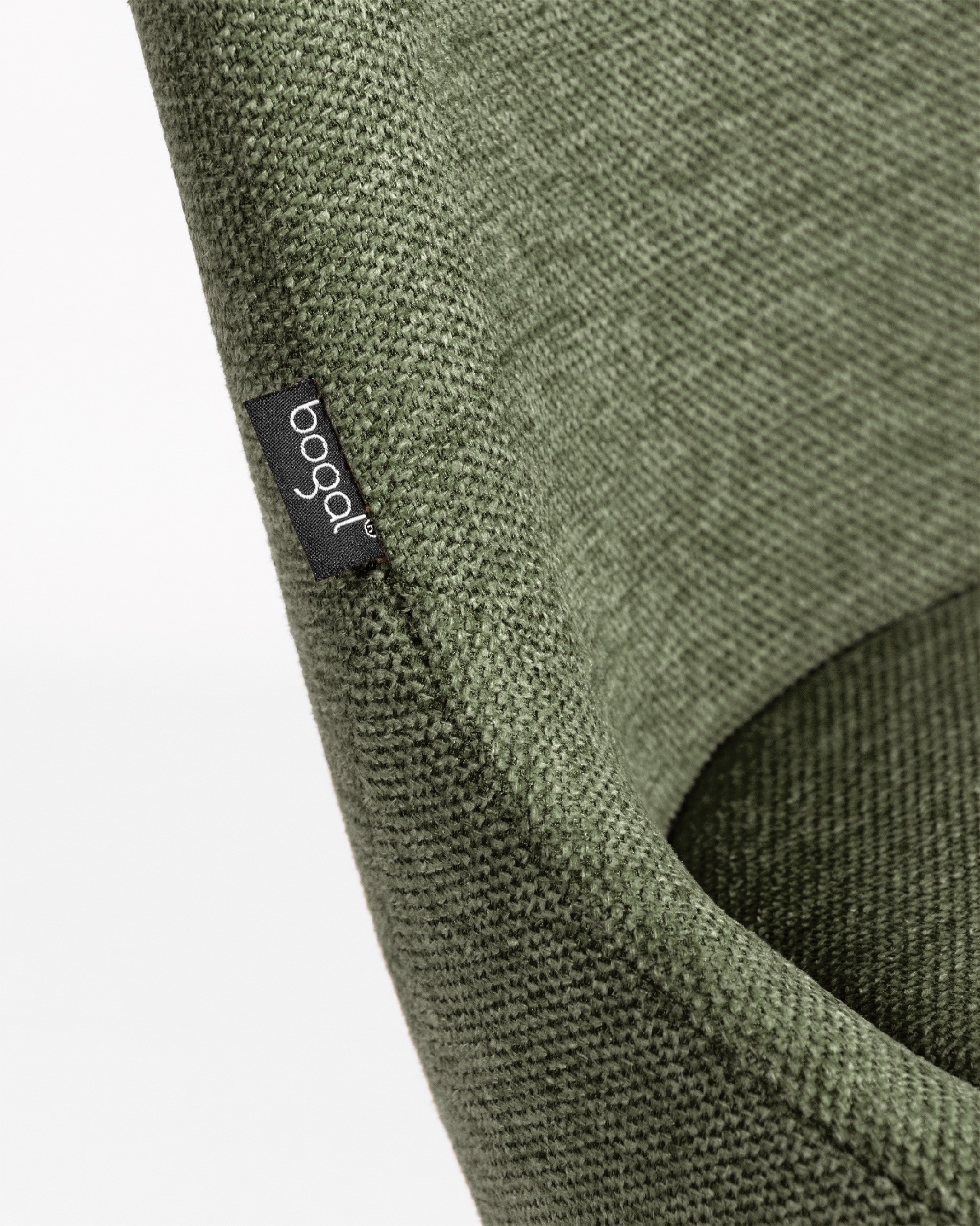 Chaise Denver avec rembourrage vert et pieds métalliques noirs
