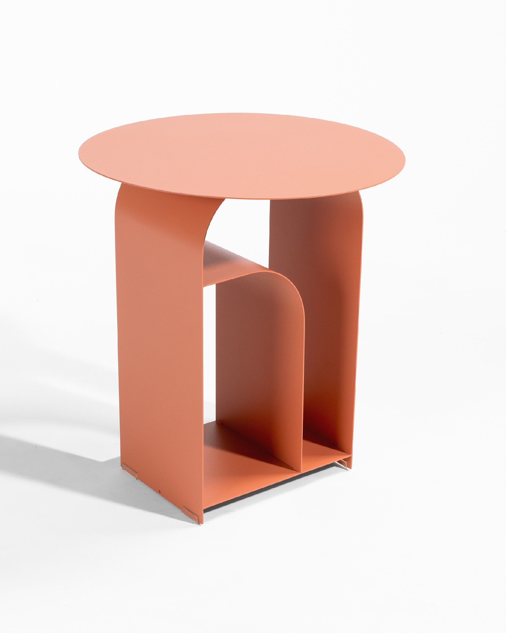 Dorian round side table in lacquered terracotta metal Ø 38 cm