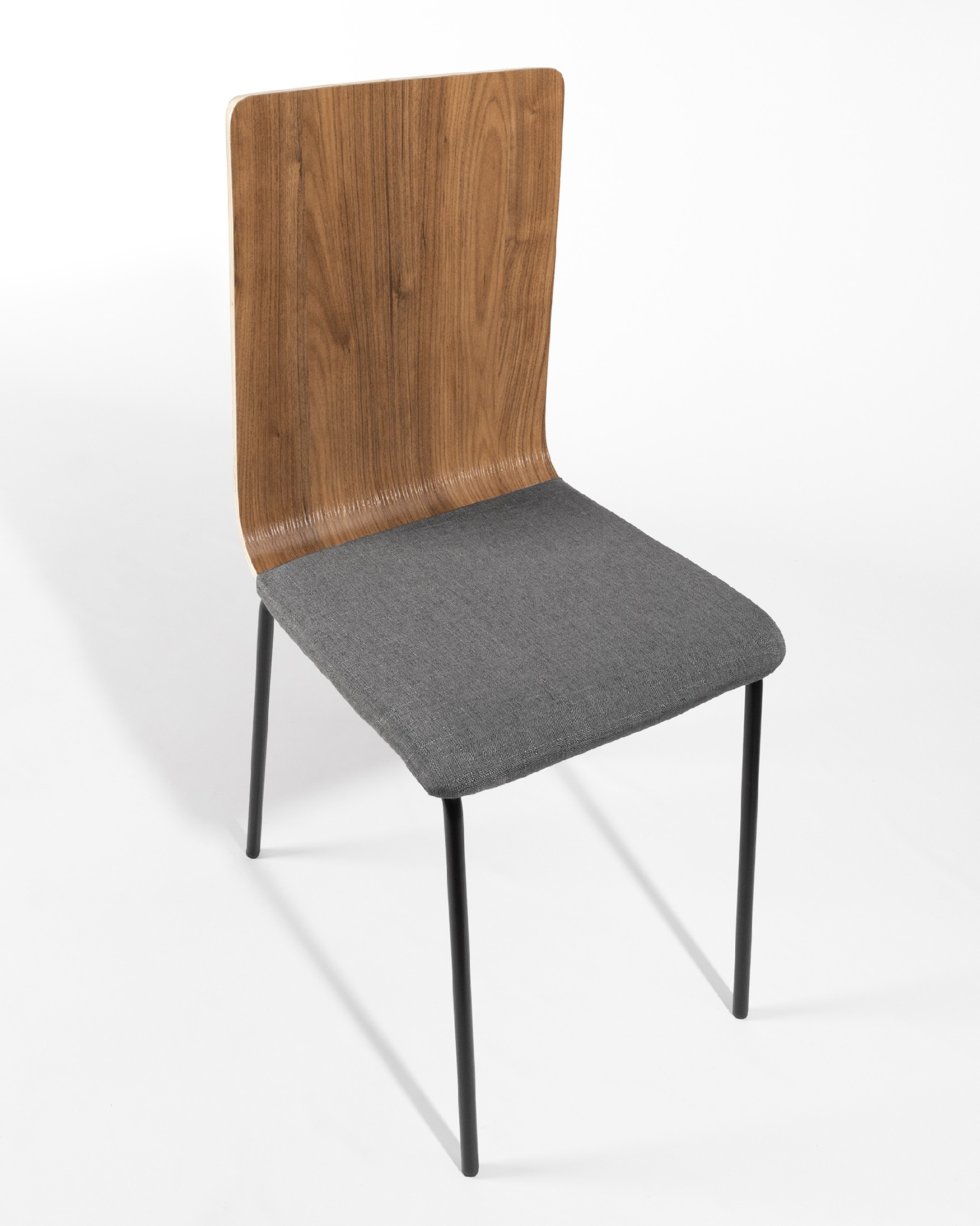 Dubai chair with gray upholstery, java backrest, and black metal legs