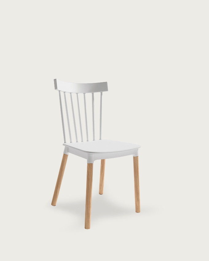 Dublin chair with white upholstery and beech legs