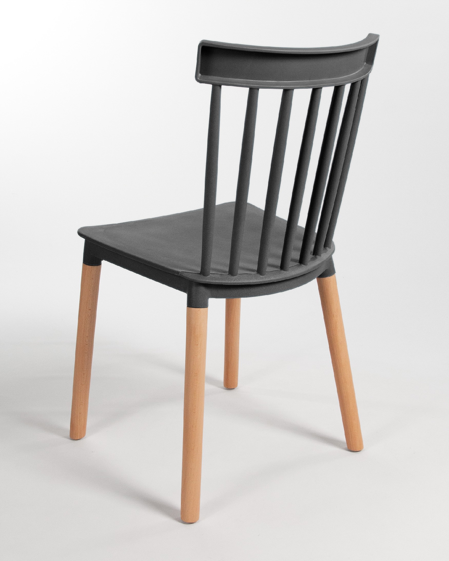 Chaise Dublin avec tapisserie graphite et pieds en hêtre