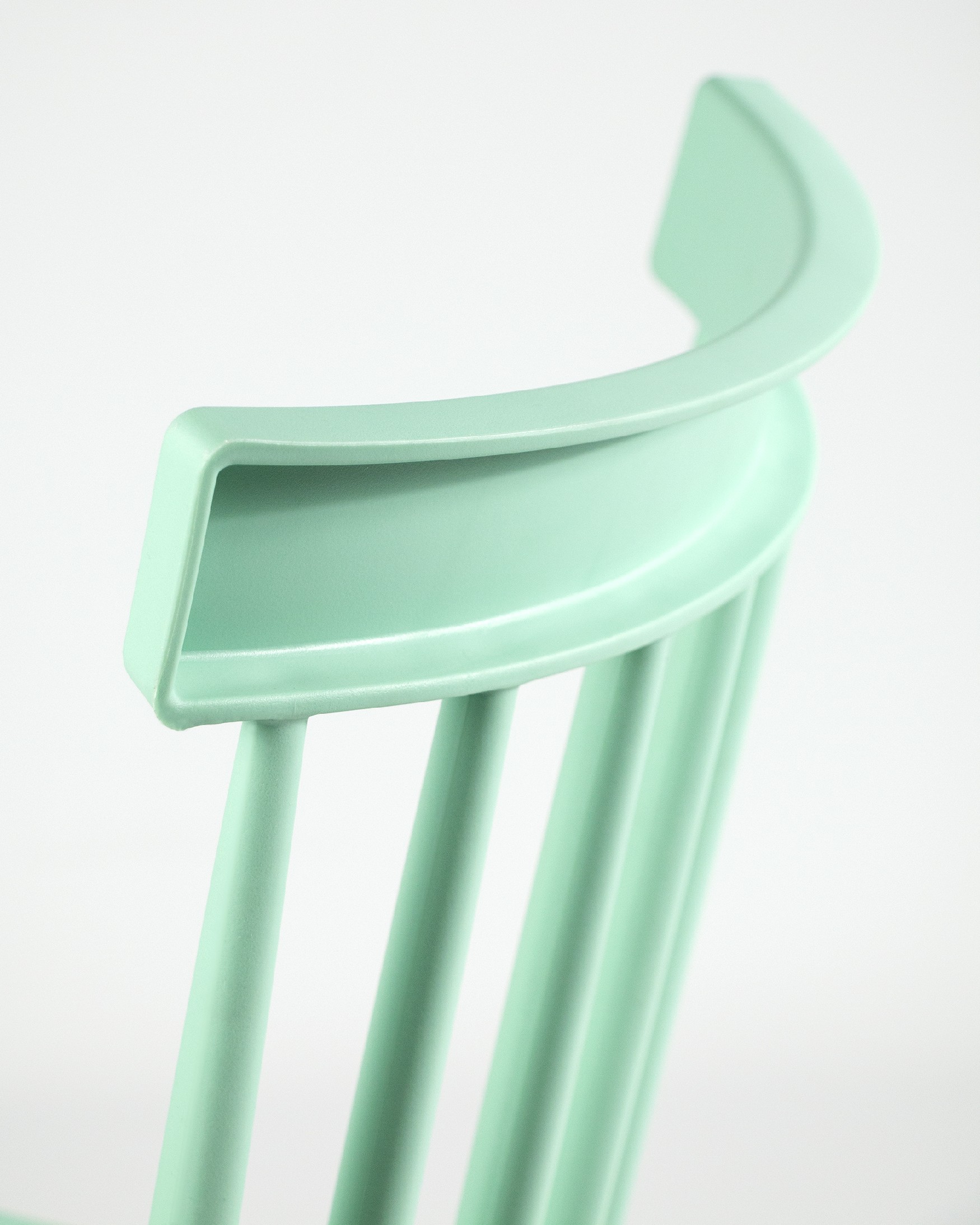 Dublin chair with moss upholstery and beech legs