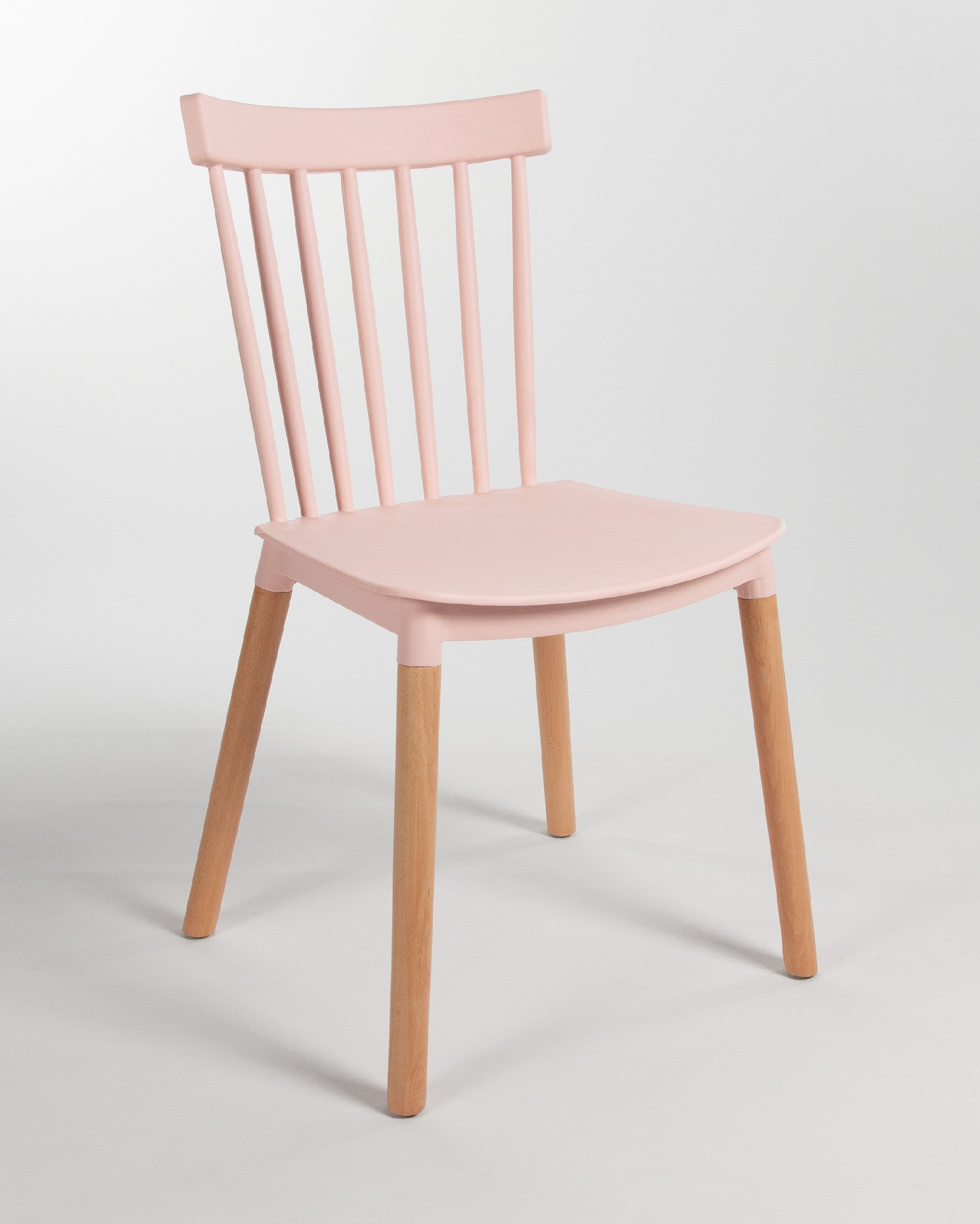 Silla Dublin con tapizado rosa y patas de haya