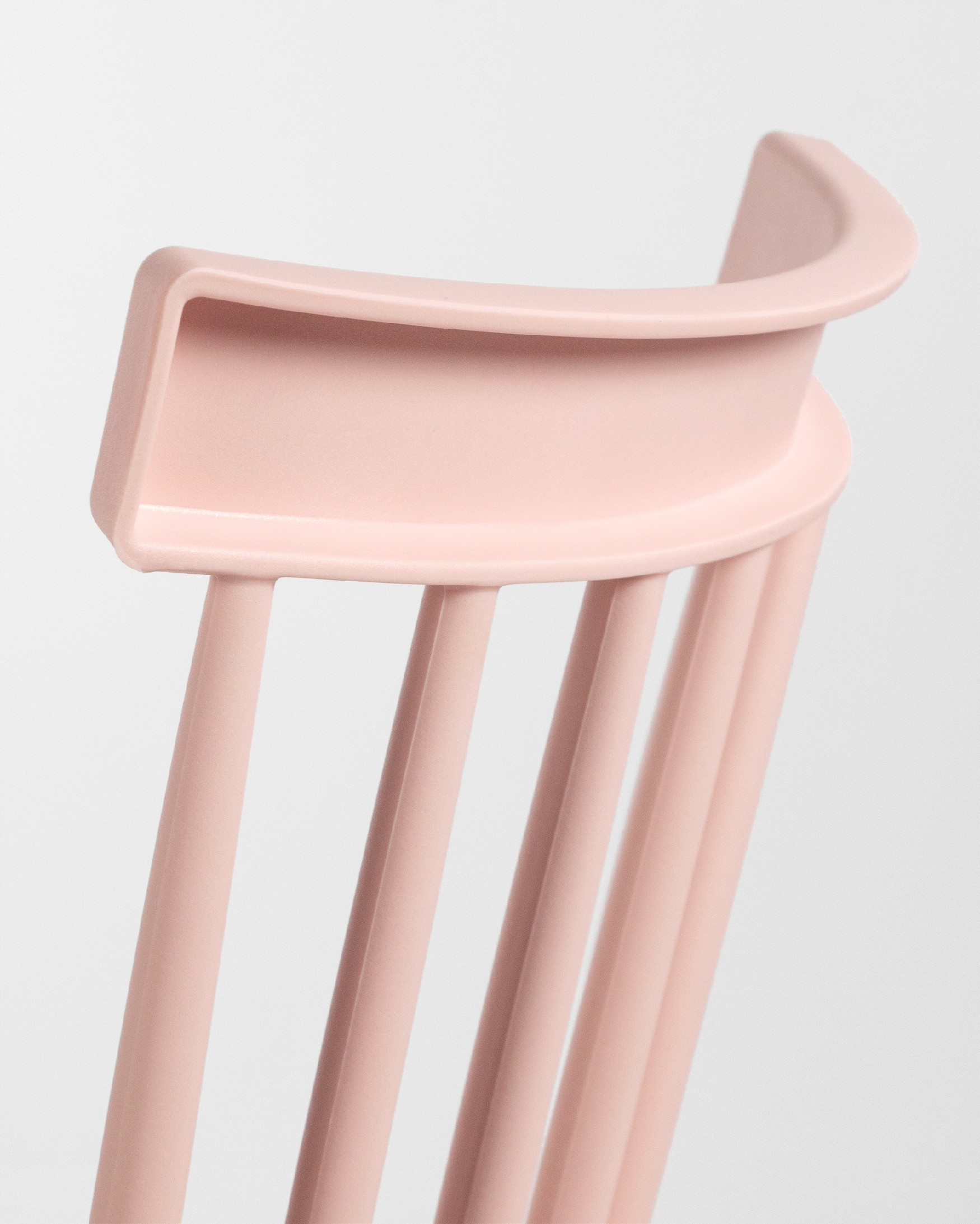 Silla Dublin con tapizado rosa y patas de haya