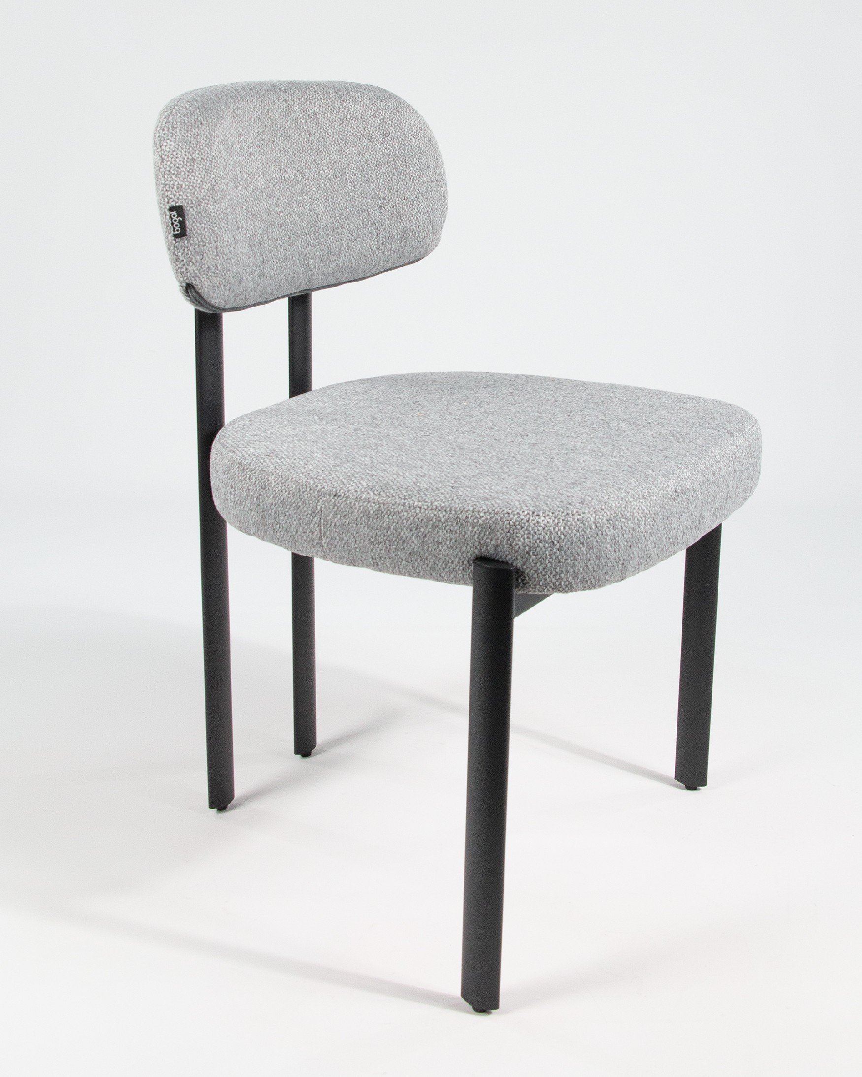 Chaise Durban avec rembourrage gris et pieds métalliques noirs