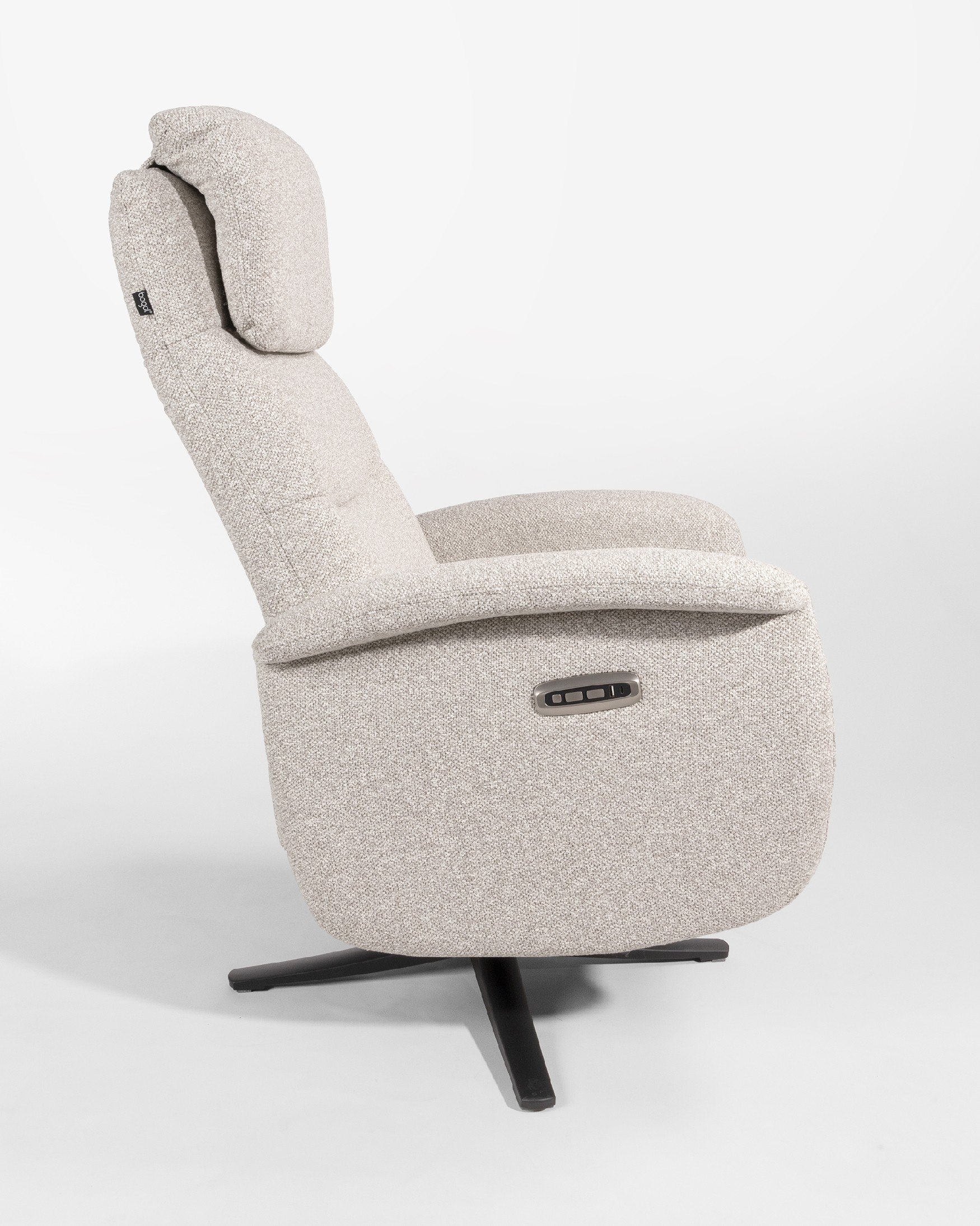 Elia electric swivel recliner with sand upholstery and black metal leg (2 motors)