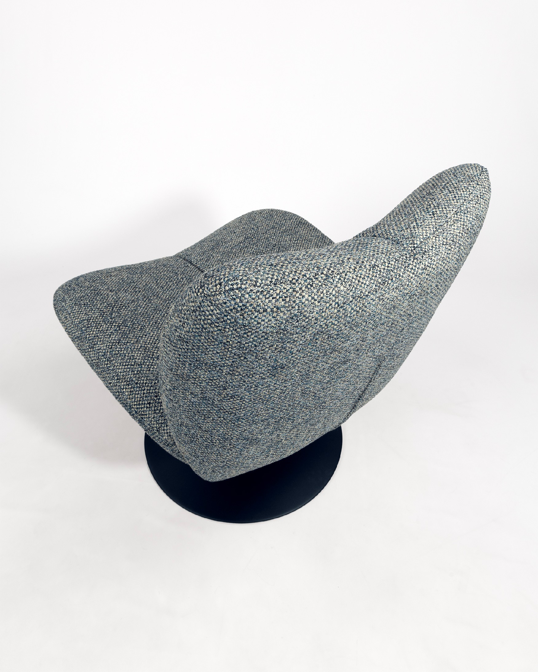 360º Swivel Armchair Eme with blue upholstery