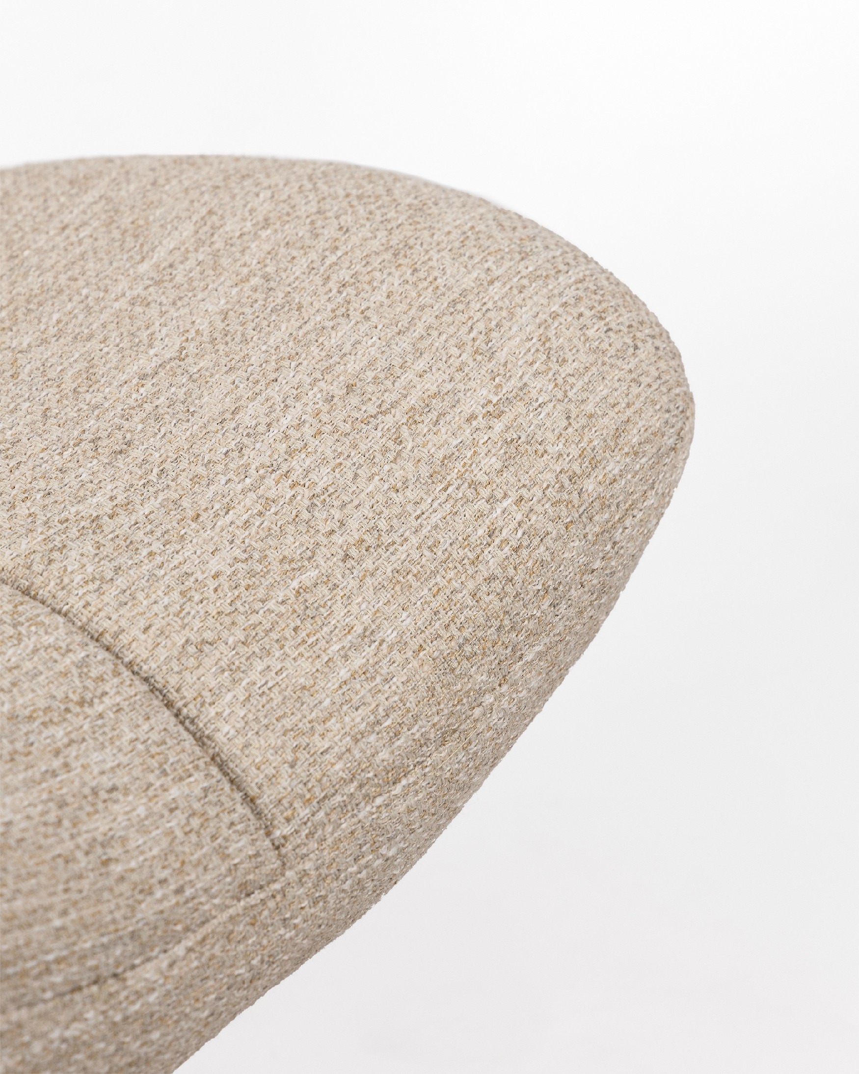 360º Swivel Armchair Eme with ivory upholstery