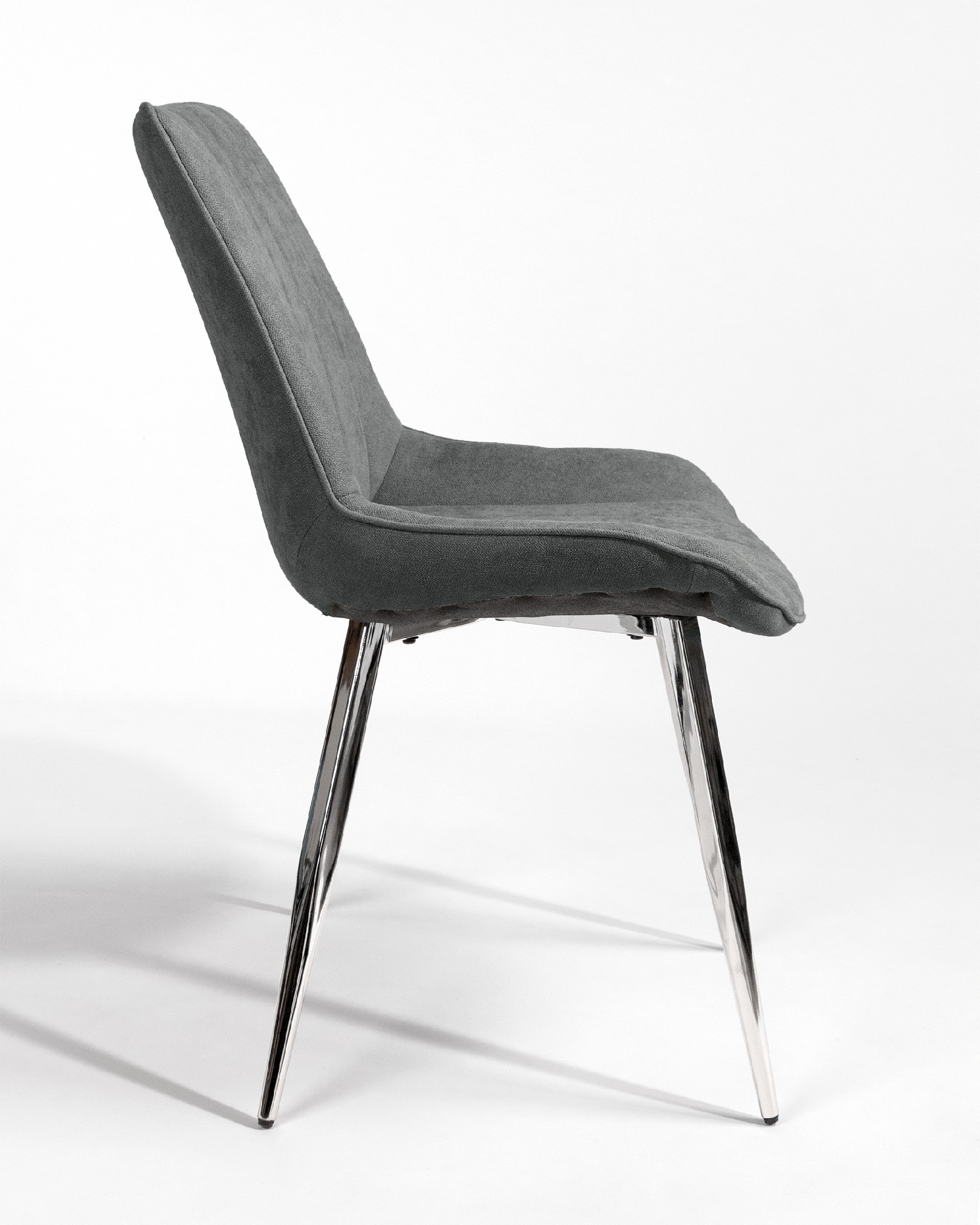 Silla Estambul con tapizado marengo y patas cromadas
