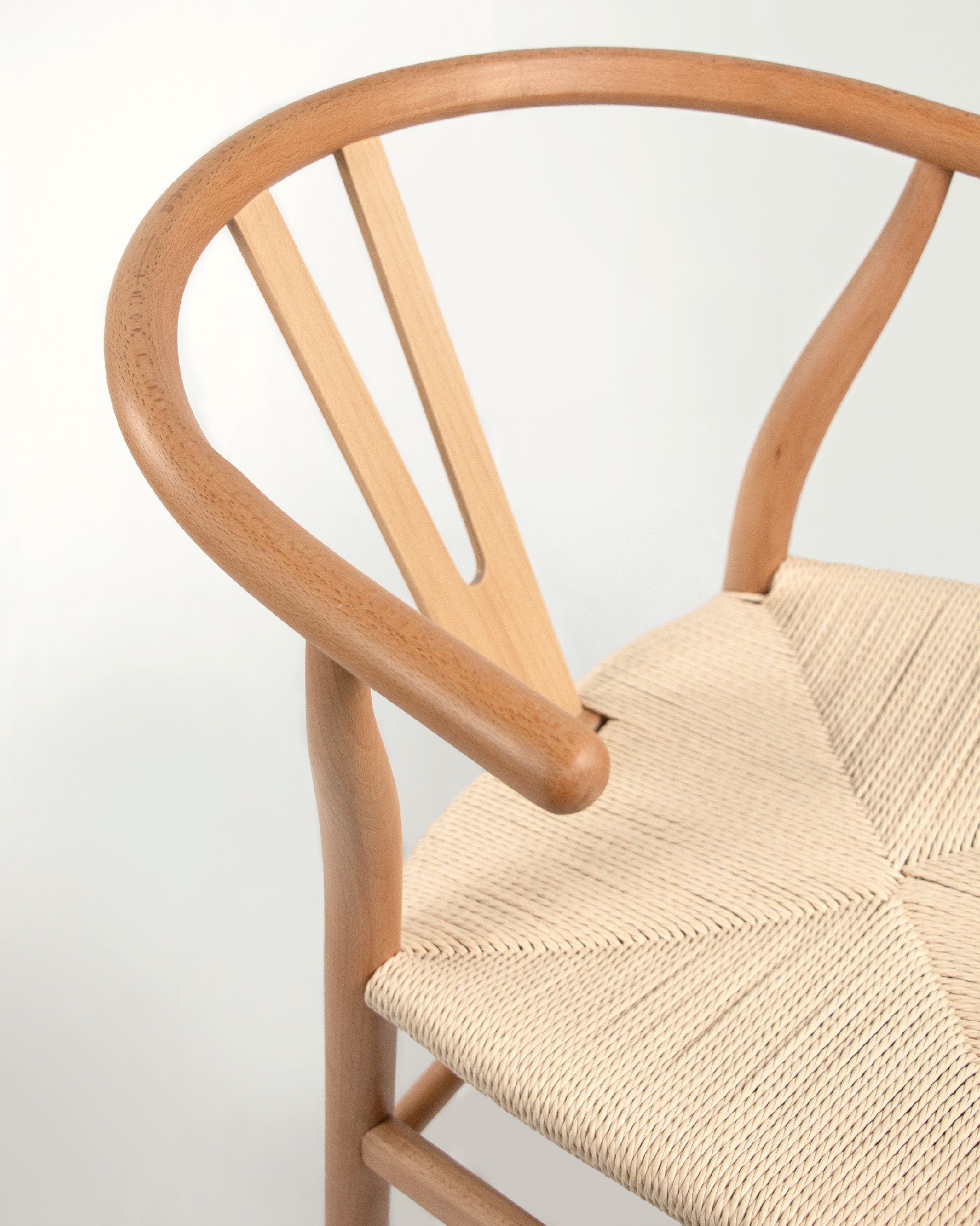 Chaise Etna en corde naturelle et structure en hêtre naturel