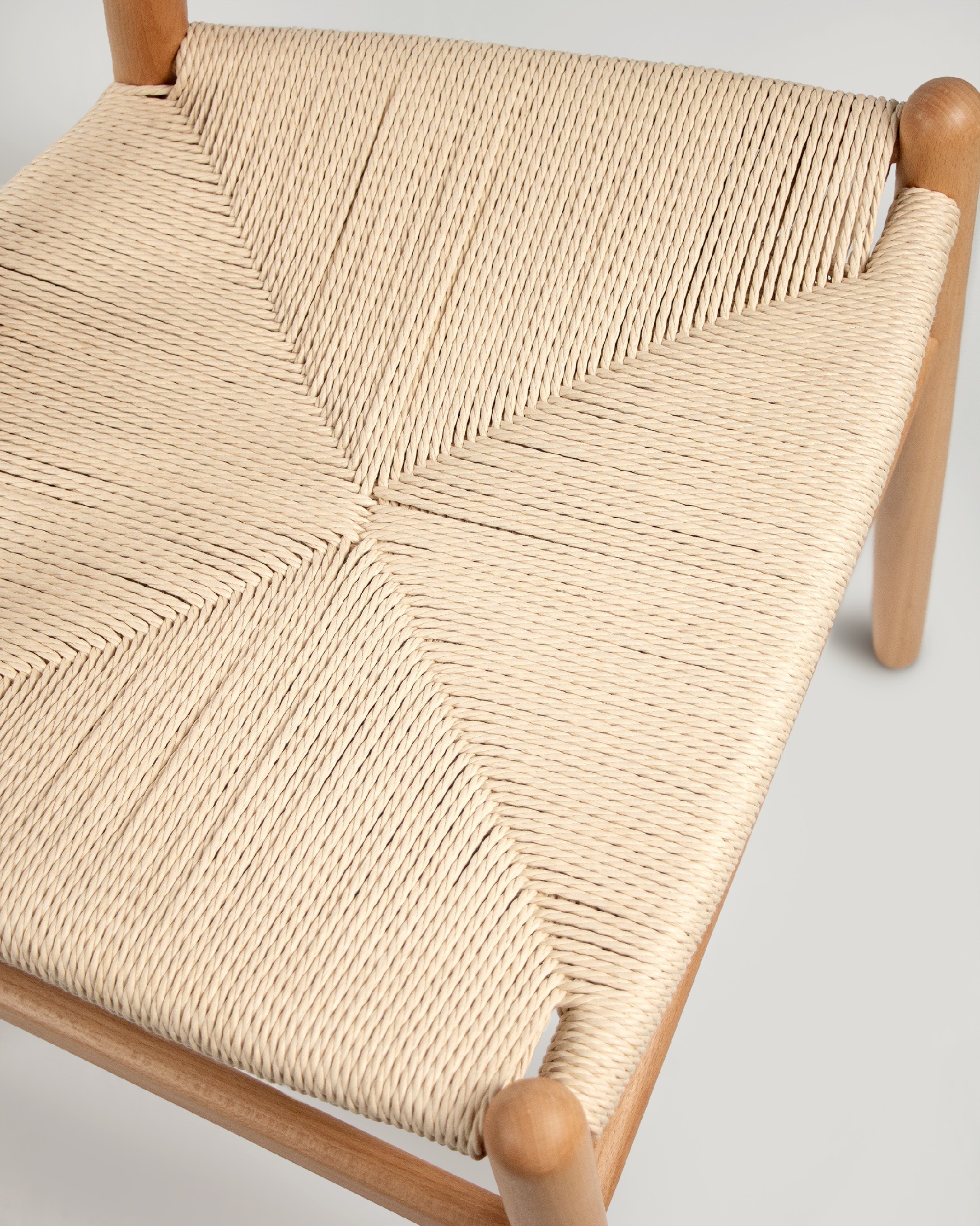 Chaise Etna en corde naturelle et structure en hêtre naturel