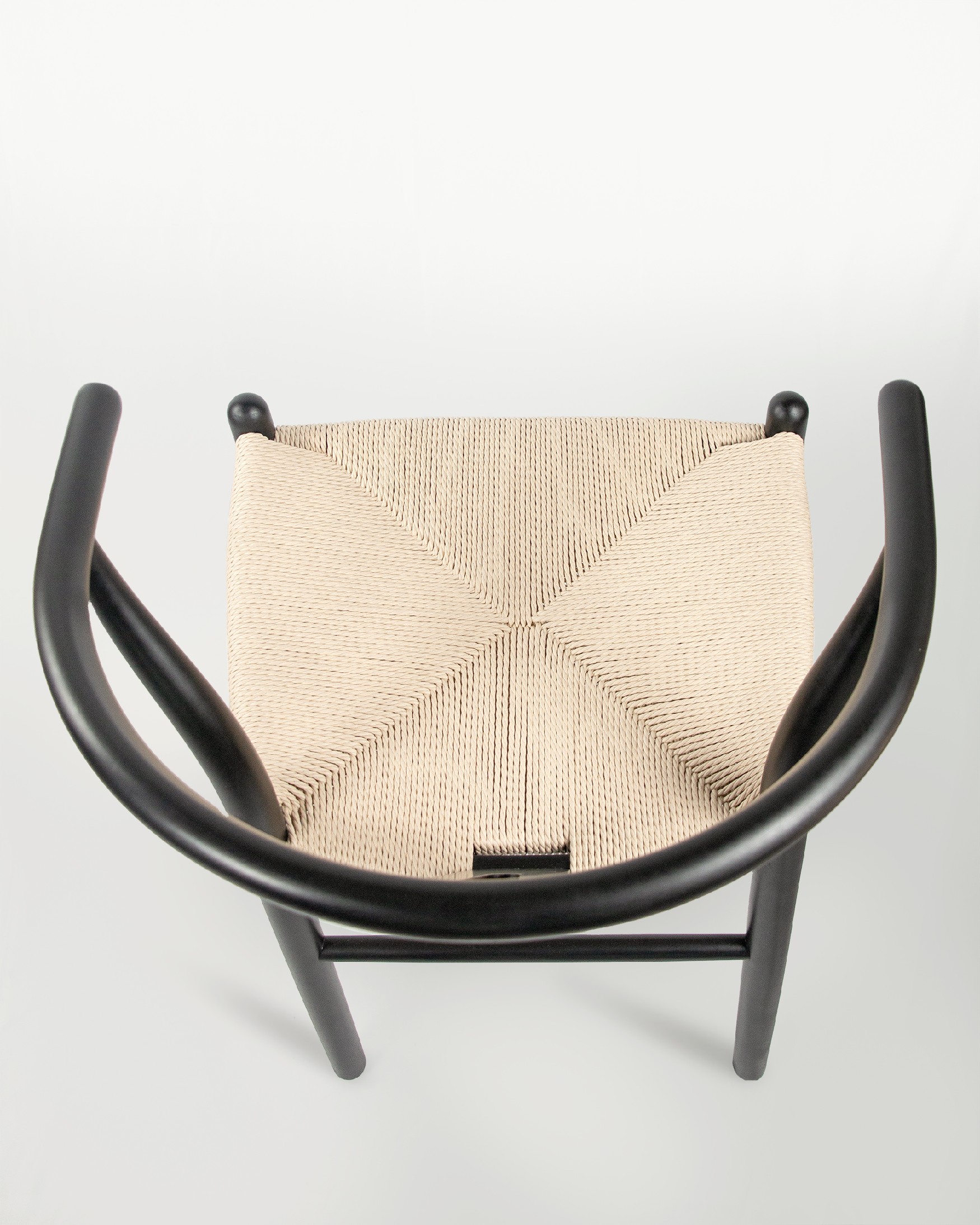 Chaise Etna en corde naturelle et structure en hêtre noir