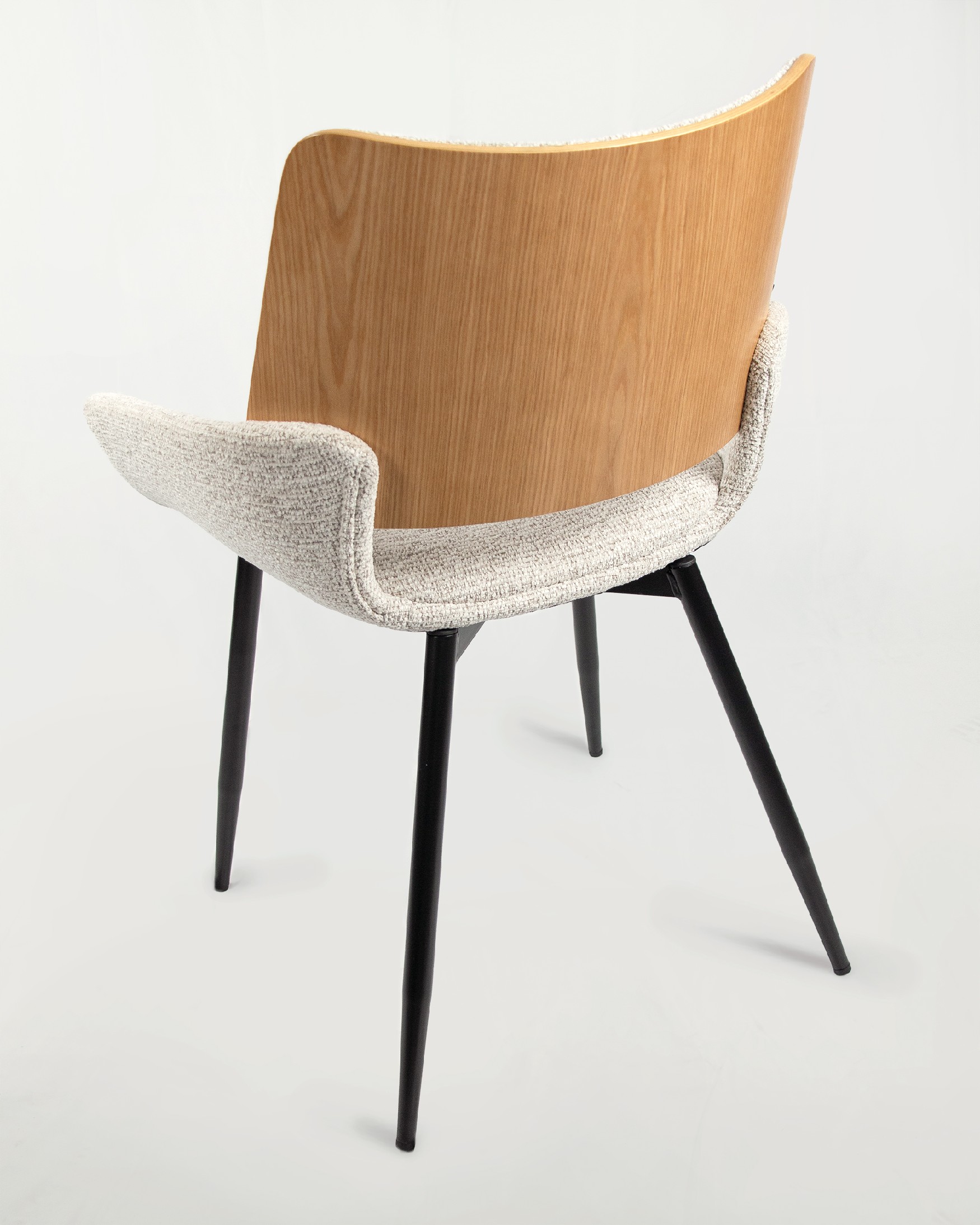 Eva chair upholstered with mother-of-pearl and natural oak frame