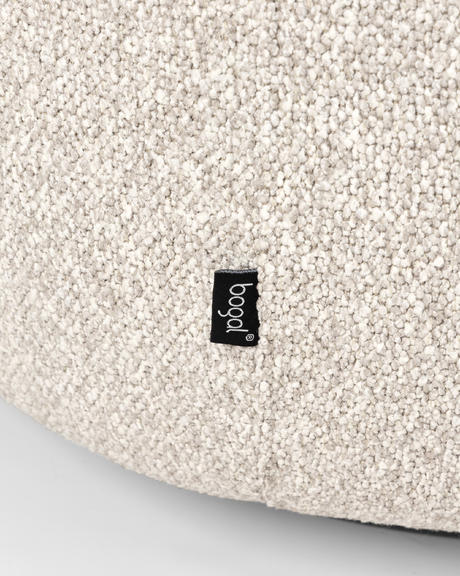 Fiora armchair with sand upholstery, 360° swivel