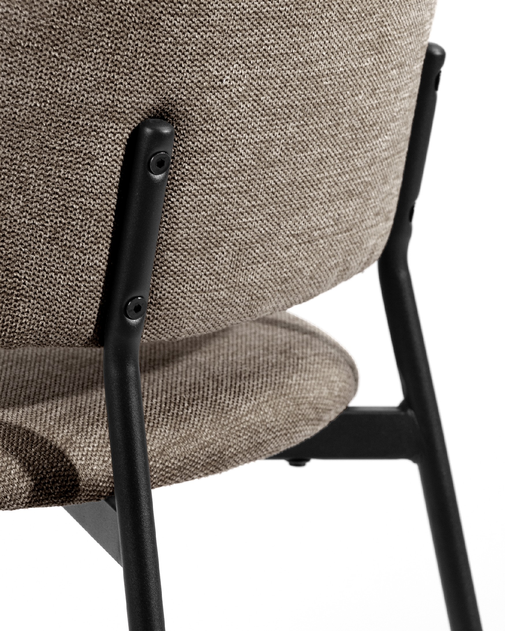 Gante chair with brown upholstery and black metal legs