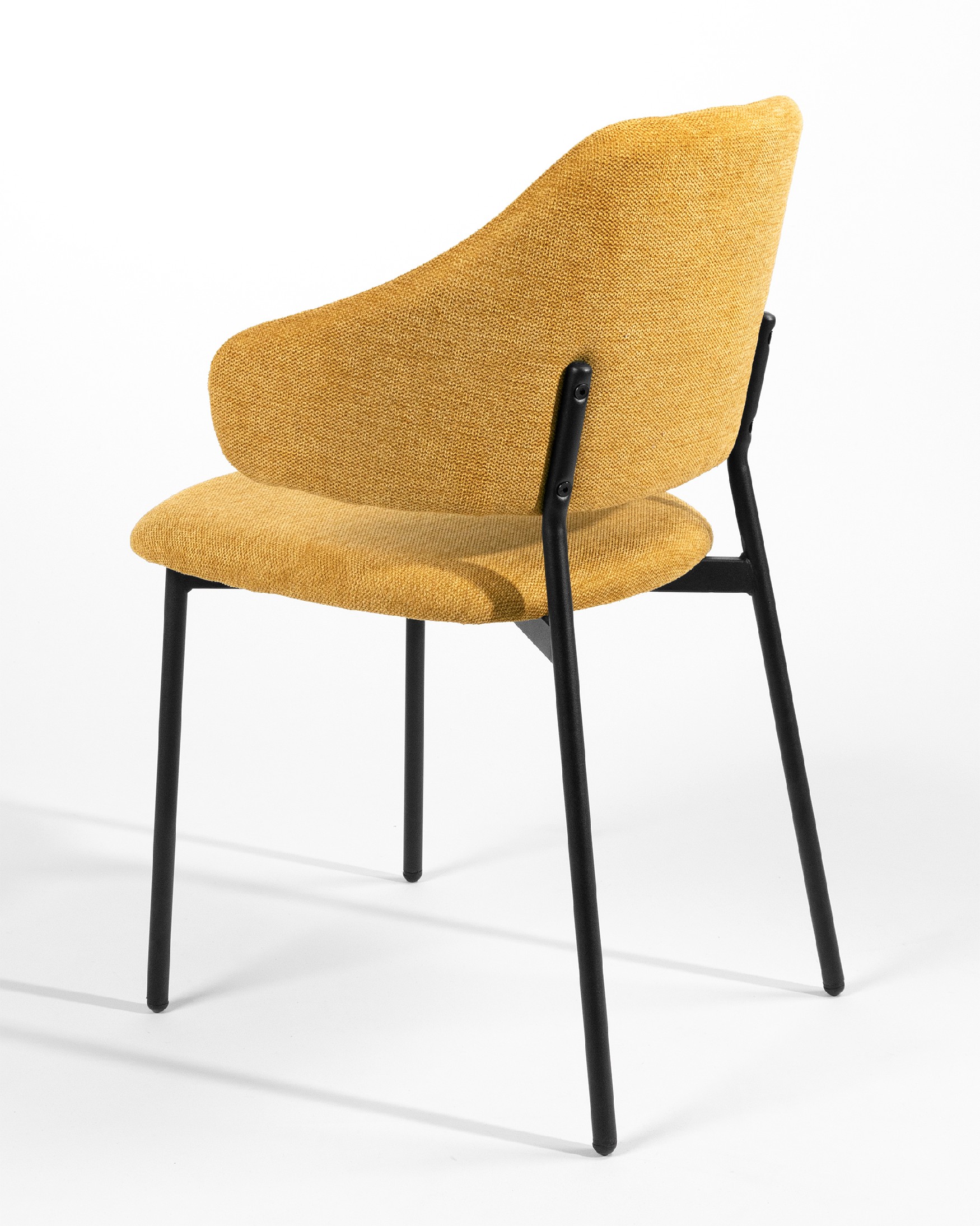 Gante chair with mustard upholstery and black metal legs