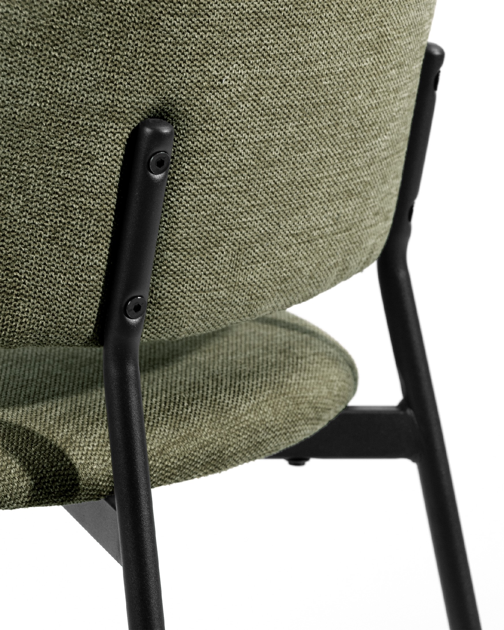 Gante chair with green upholstery and black metal legs