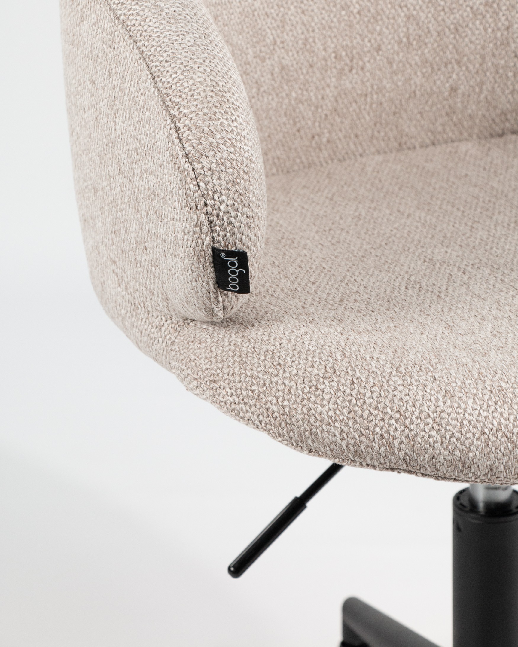 Glasgow chair with brown upholstery and black metal legs