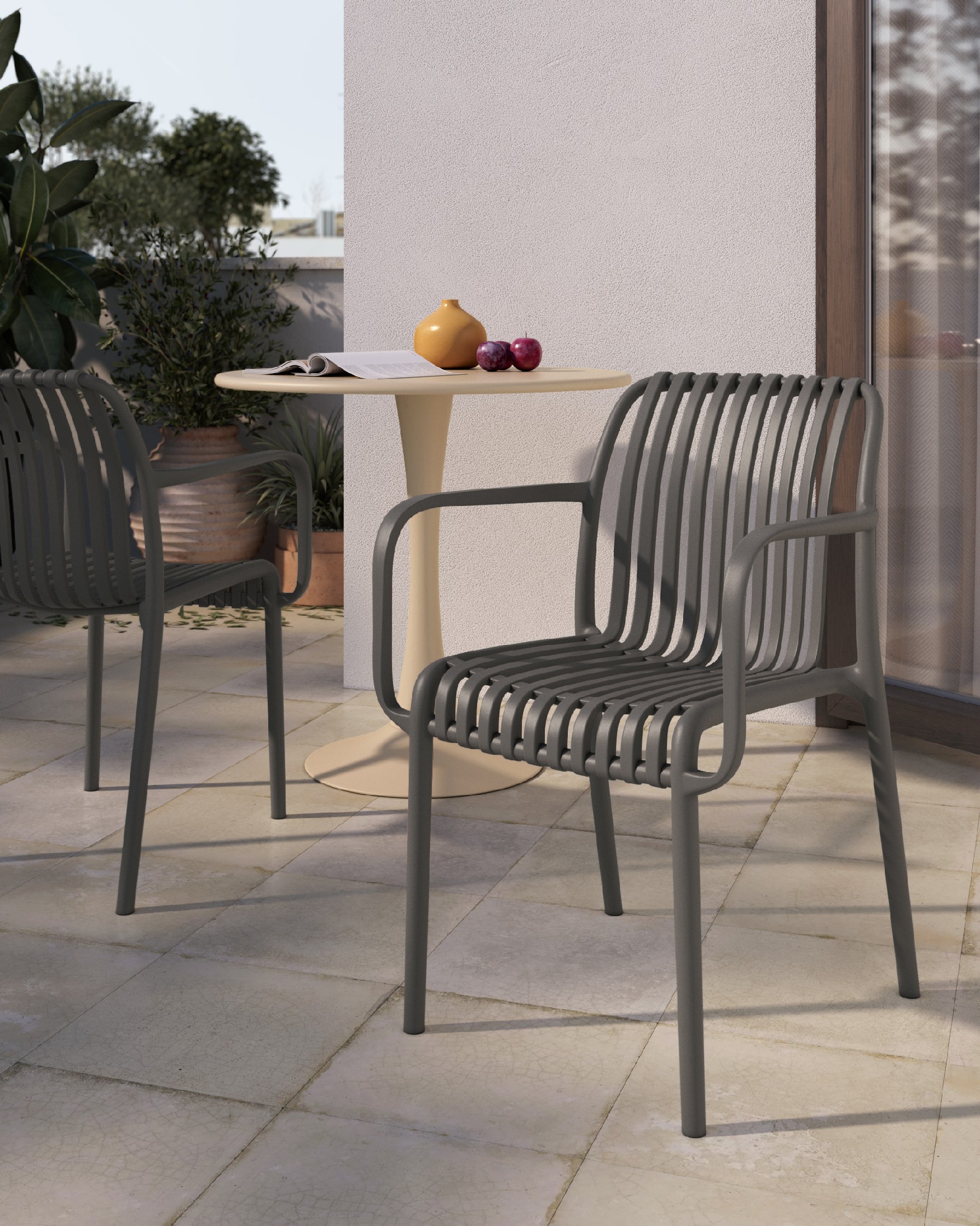 Habana chair in graphite polypropylene