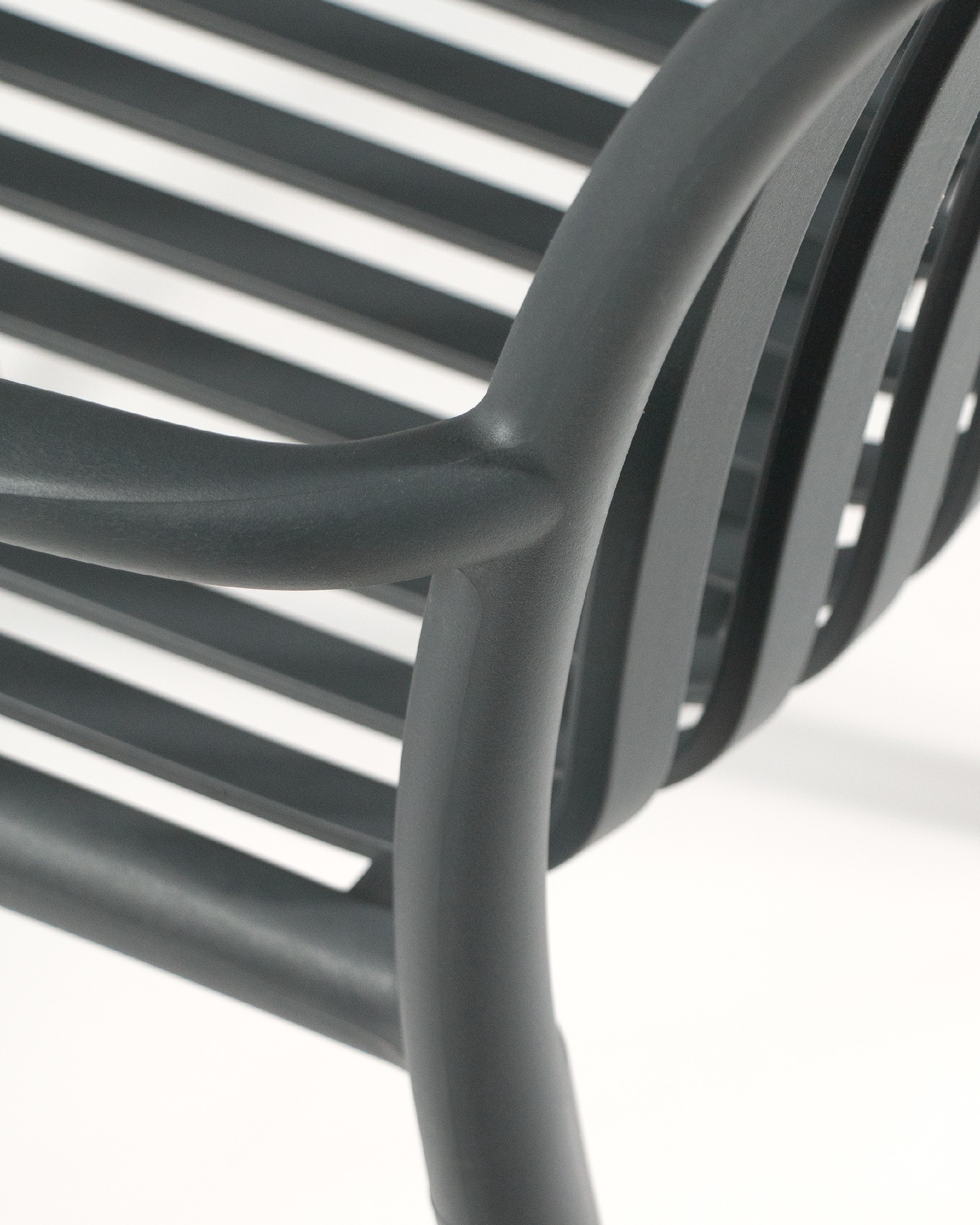 Habana chair in graphite polypropylene