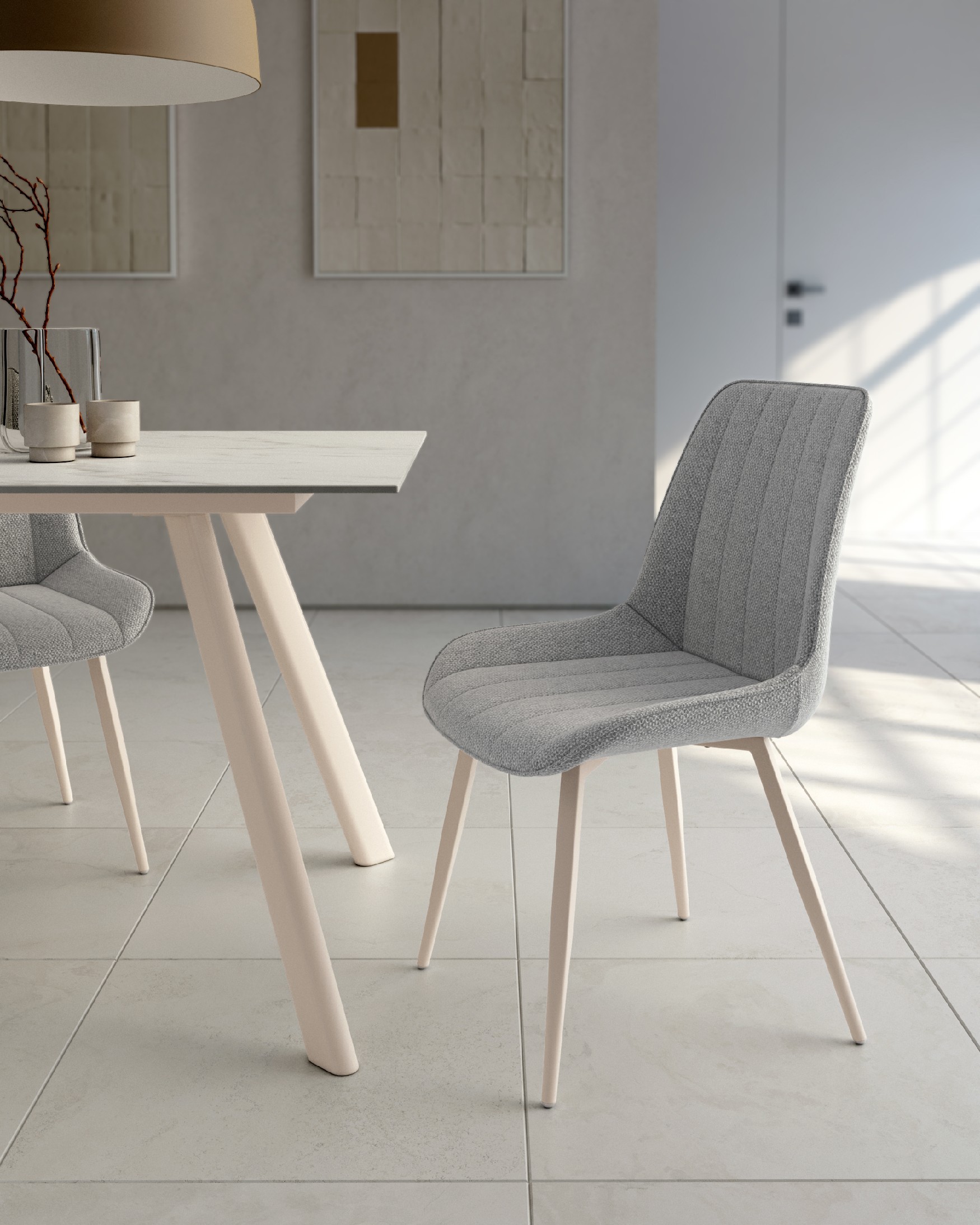 Chaise Helsinki avec rembourrage gris et pieds en métal ivoire