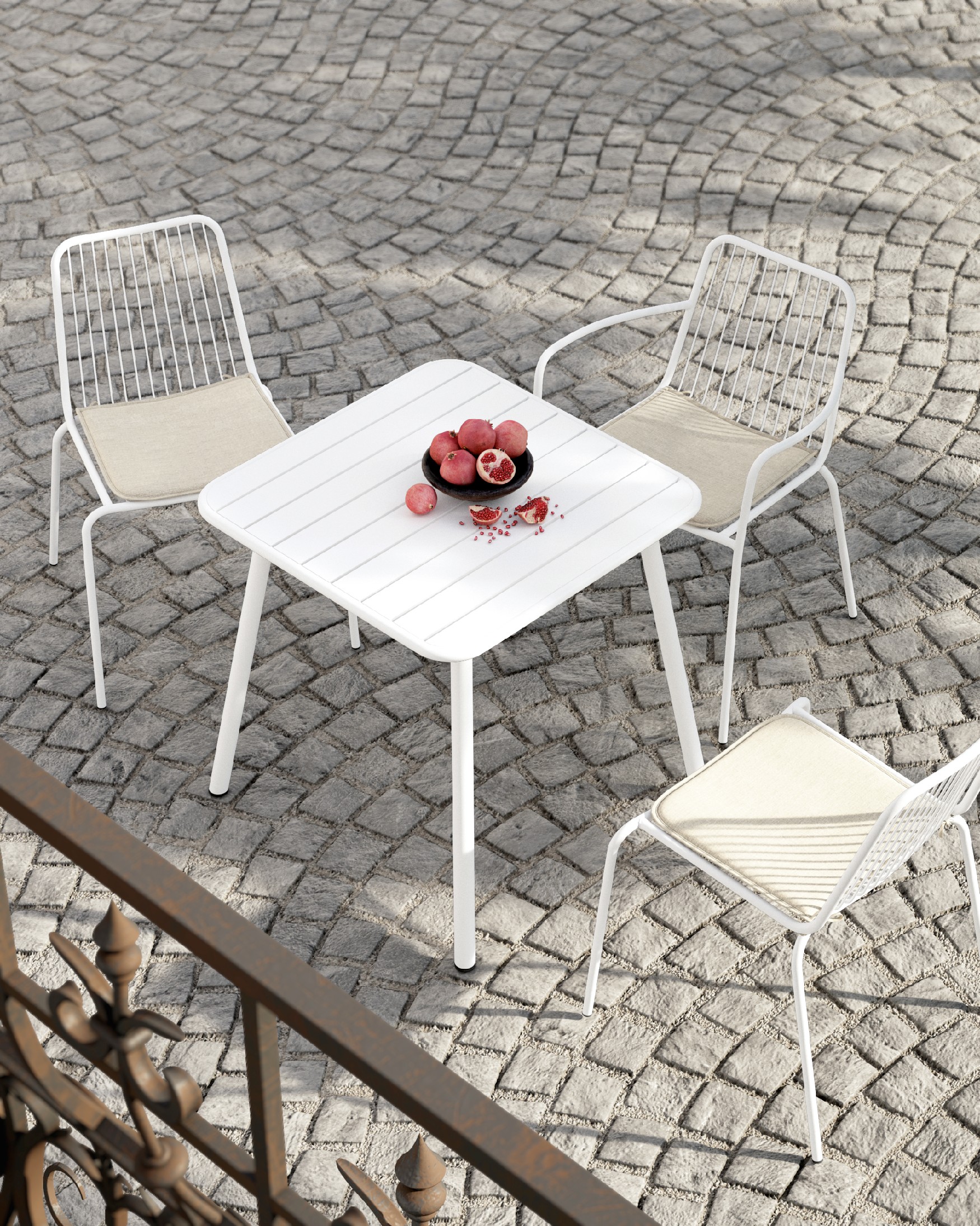 Honolulu outdoor metal table white color 70 x 70 cm