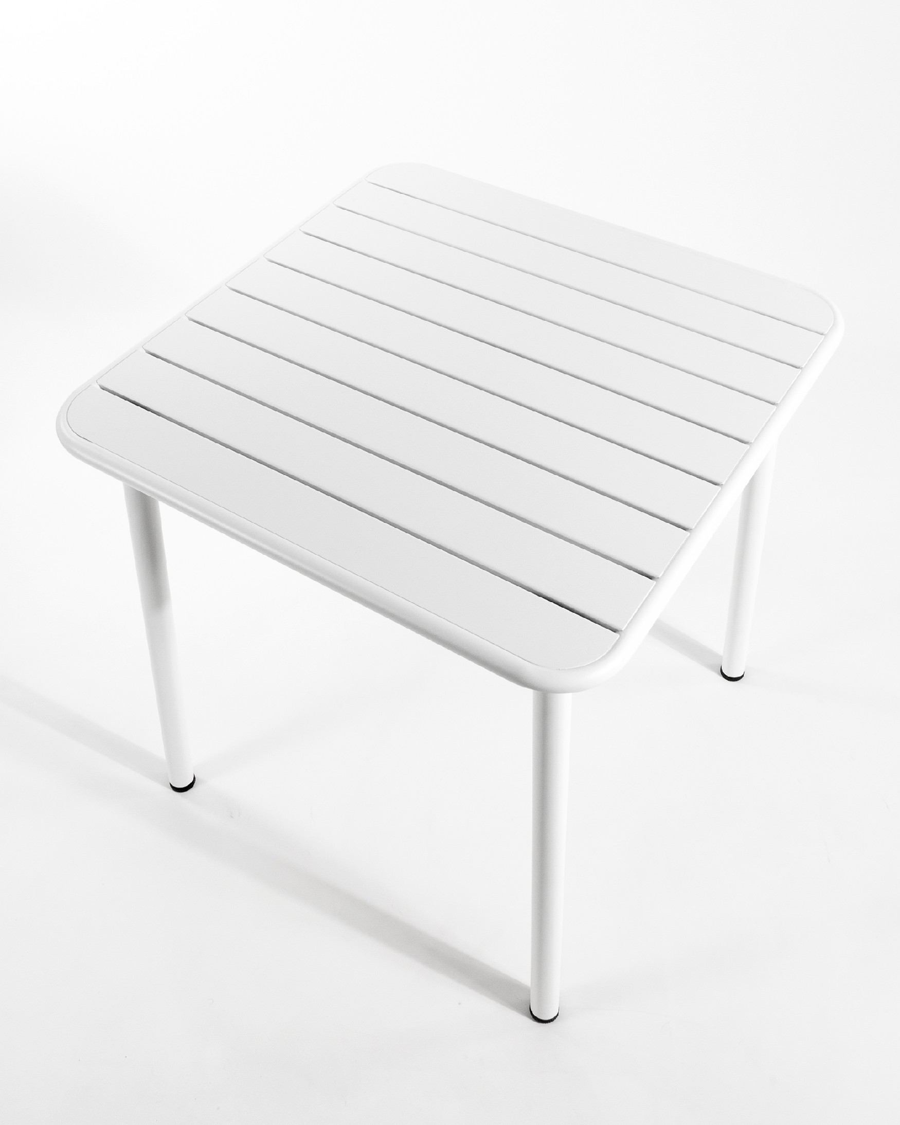 Honolulu outdoor metal table white color 70 x 70 cm