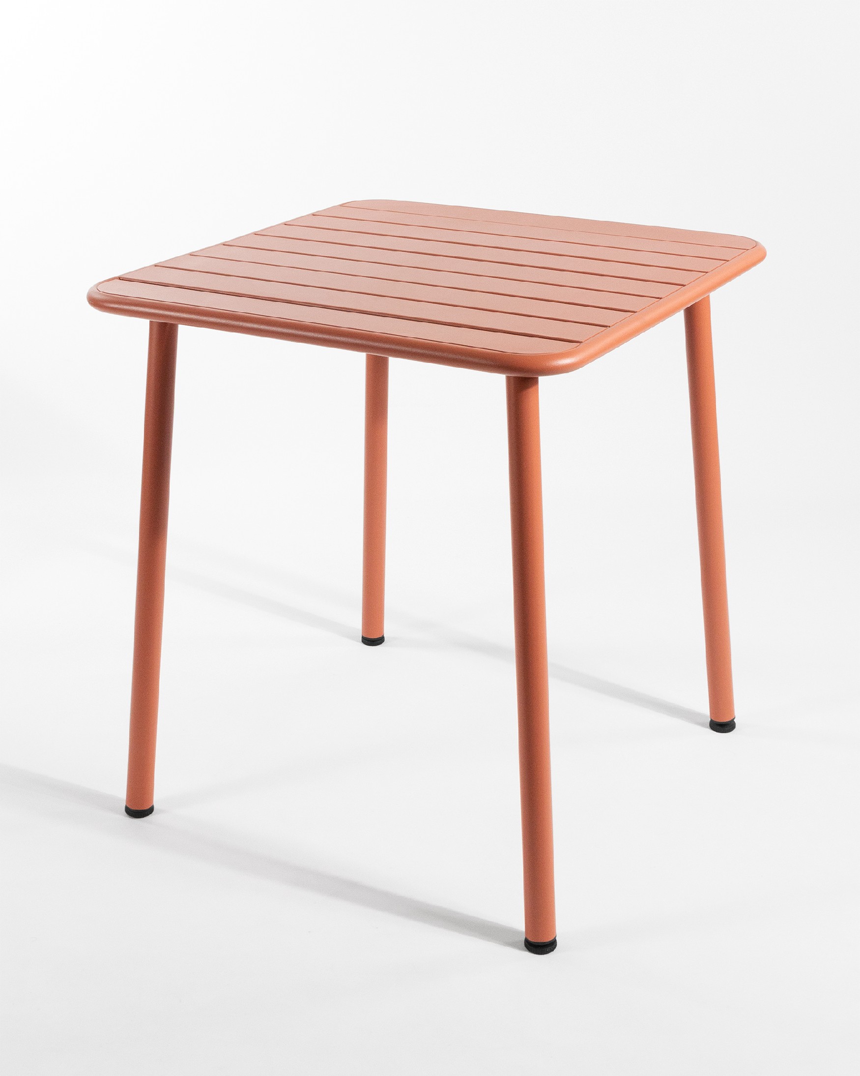 Honolulu outdoor metal table terracotta color 70 x 70 cm