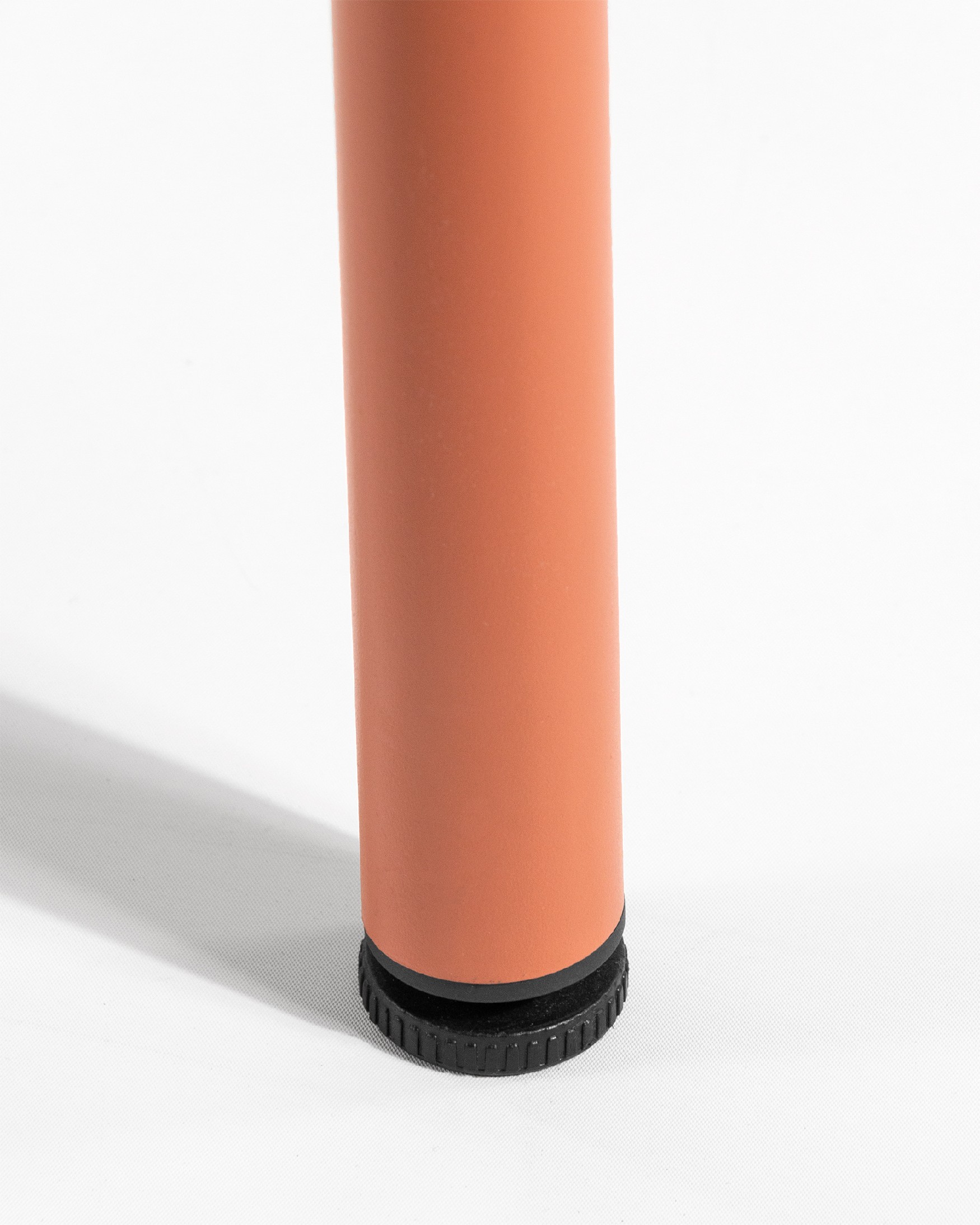 Honolulu outdoor metal table terracotta color 70 x 70 cm