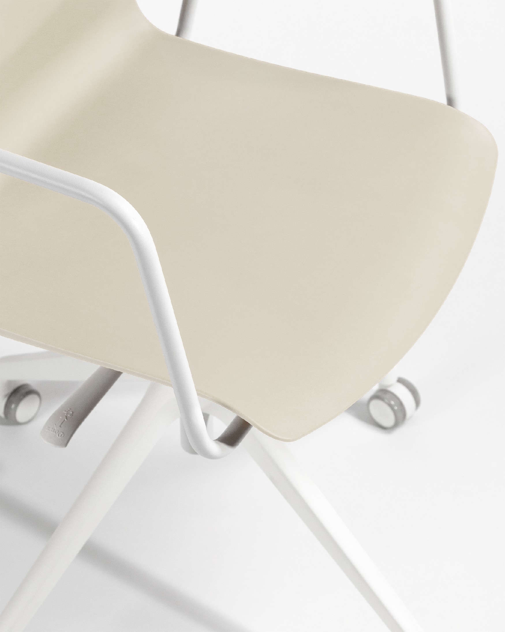 Chaise de bureau Houston en polypropylène blanc et pieds blancs