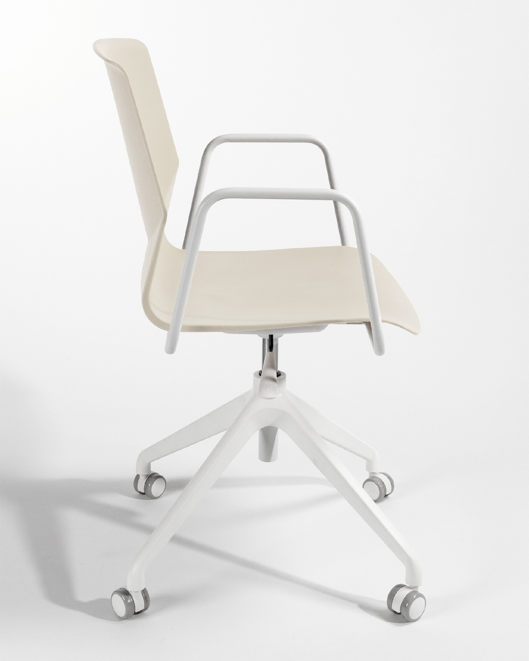 Chaise de bureau Houston en polypropylène blanc et pieds blancs