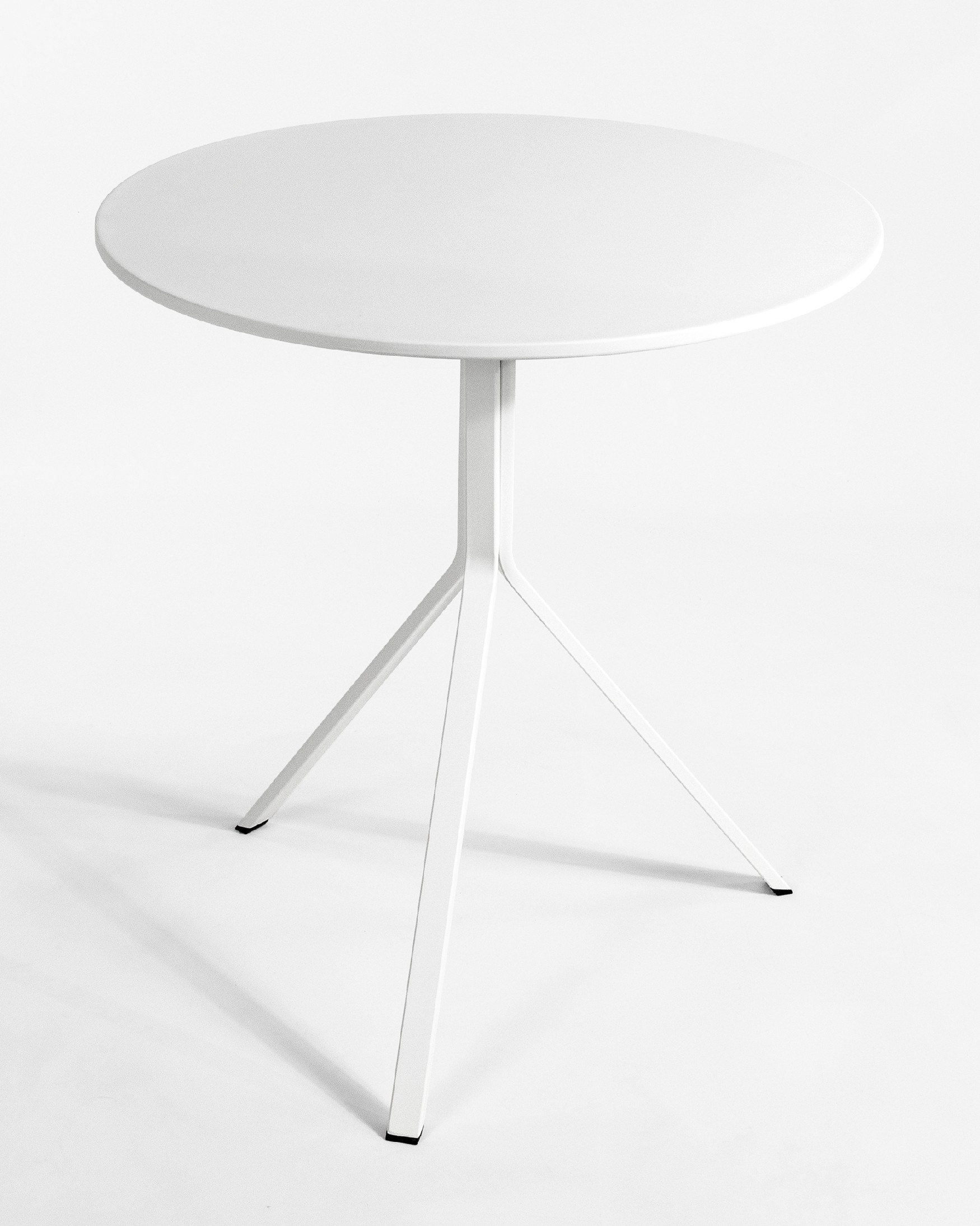 Table Jonico rond à l'extérieur avec plateau en polypropylène et pieds en métal blanc Ø 70 cm