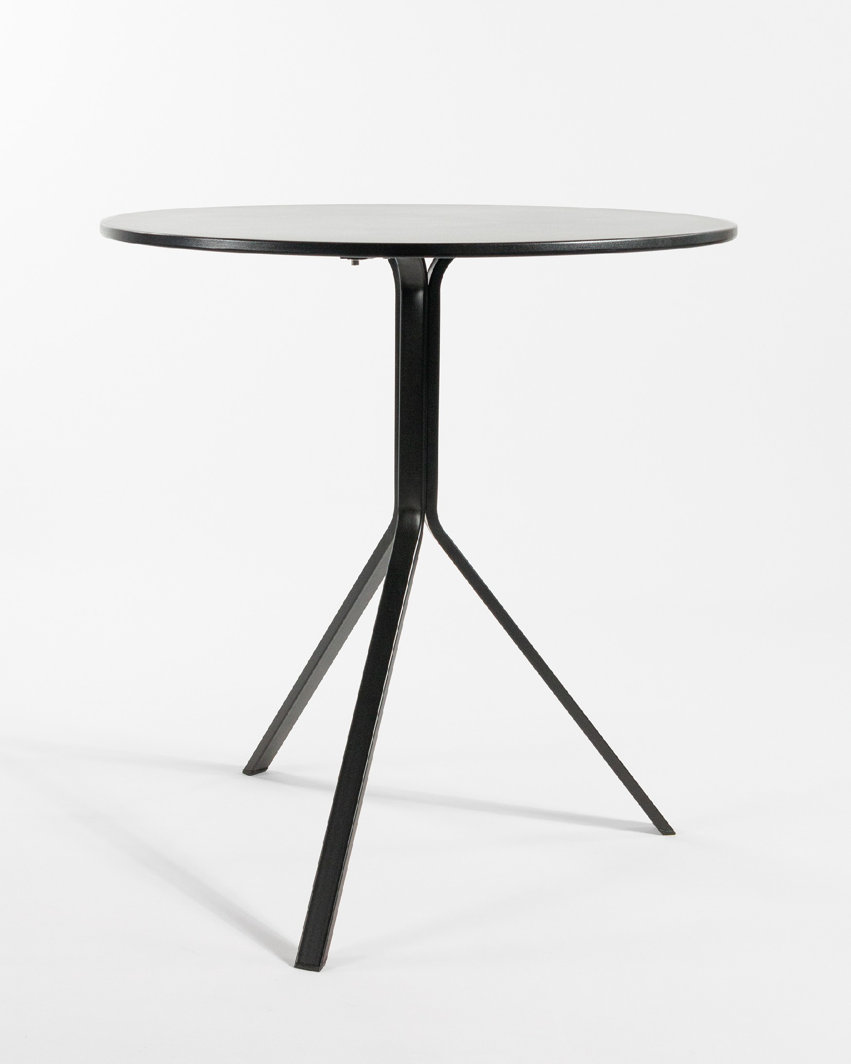 Round Jonico outdoor table with polypropylene top and graphite metal legs Ø 70 cm
