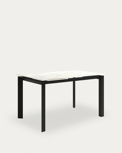 Sobre Carrara - Estructura metálica negra