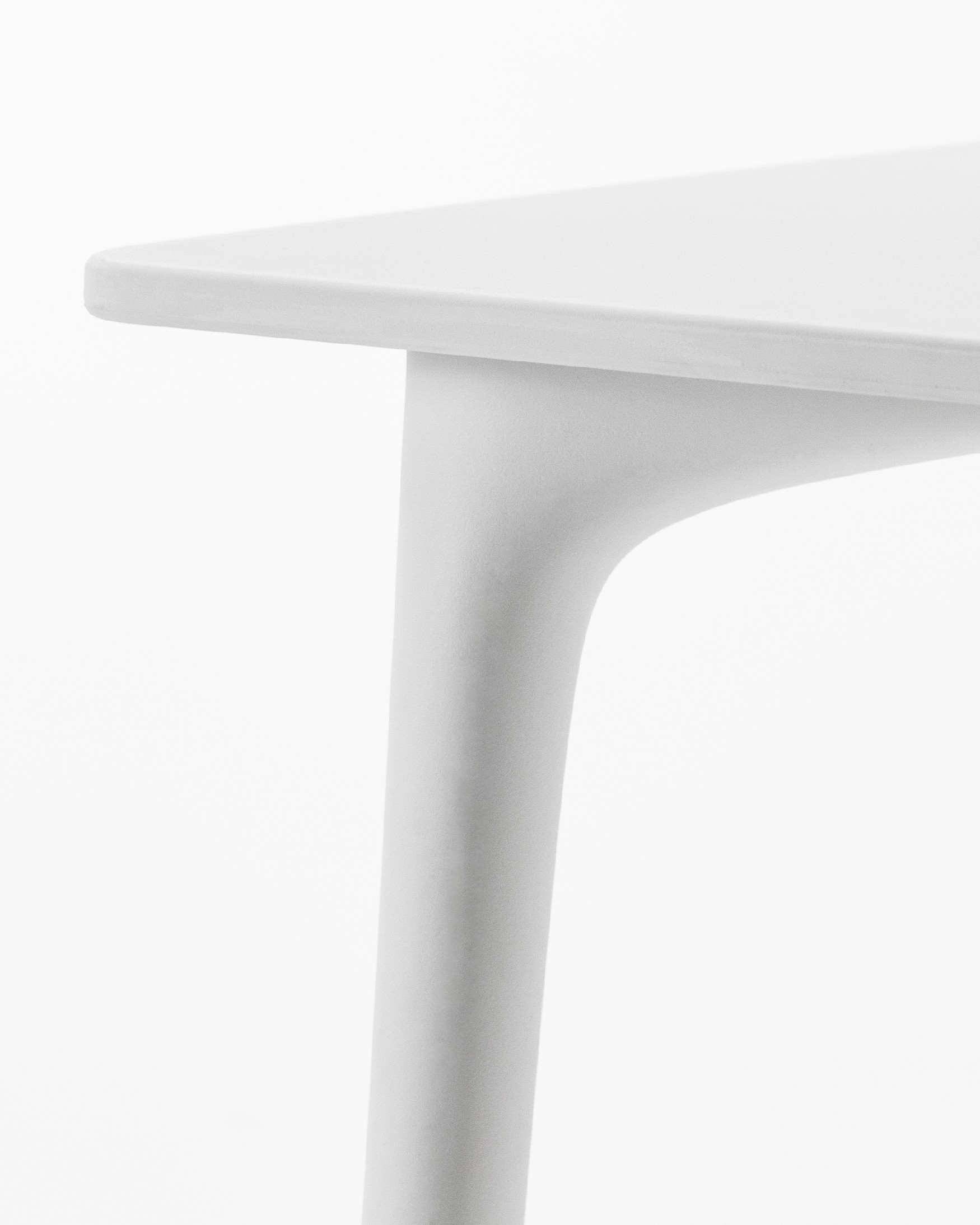 White polypropylene outdoor table 70 x 70 cm