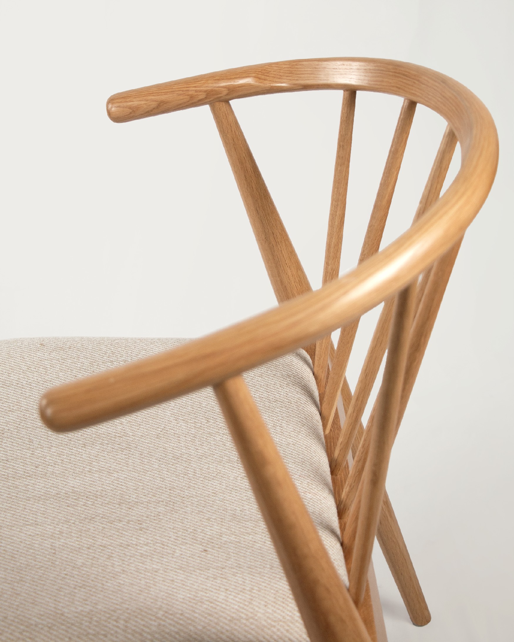 Kili chair with mother-of-pearl upholstery and natural oak frame