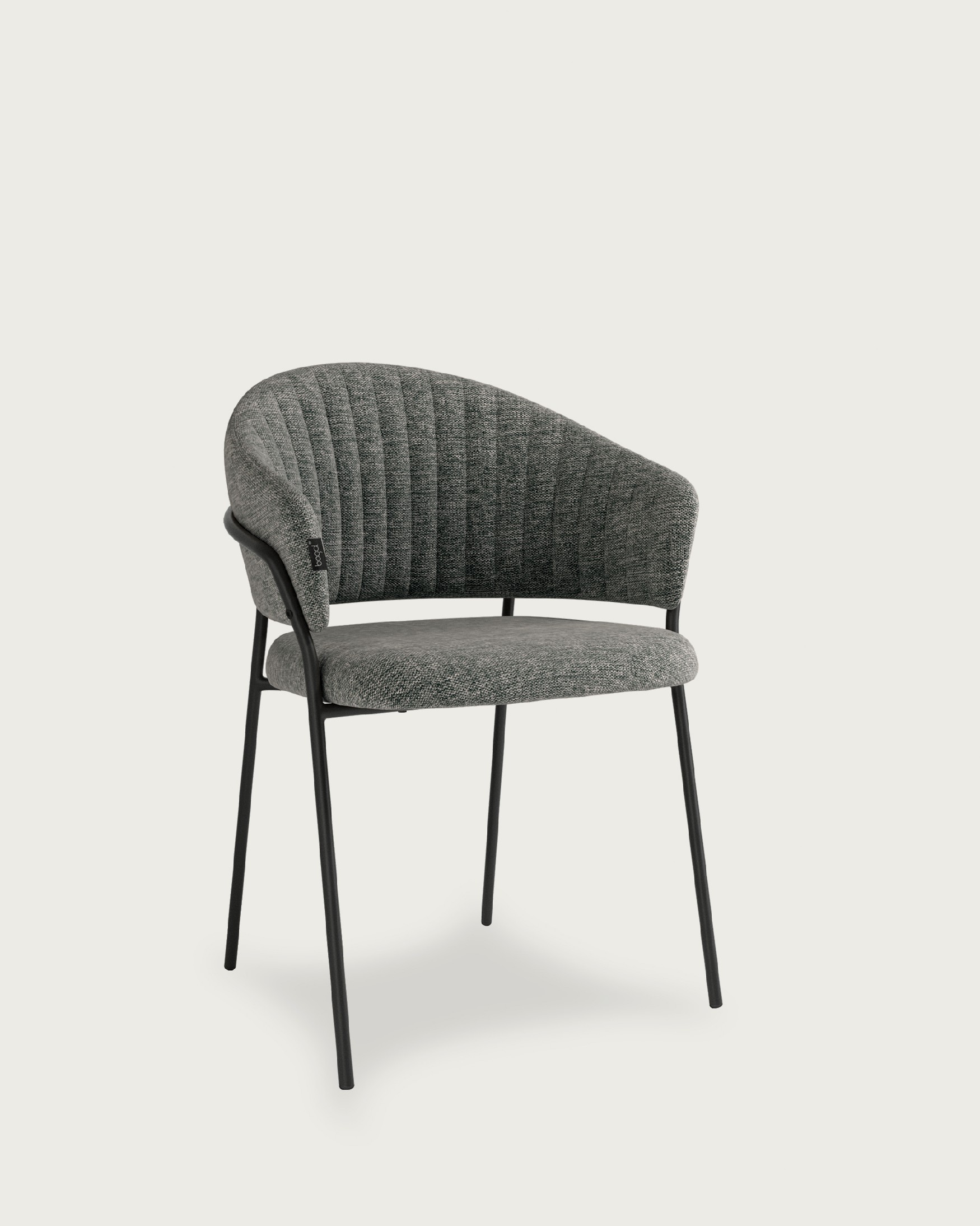 Silla Kyoto con tapizado gris y patas metálicas negras