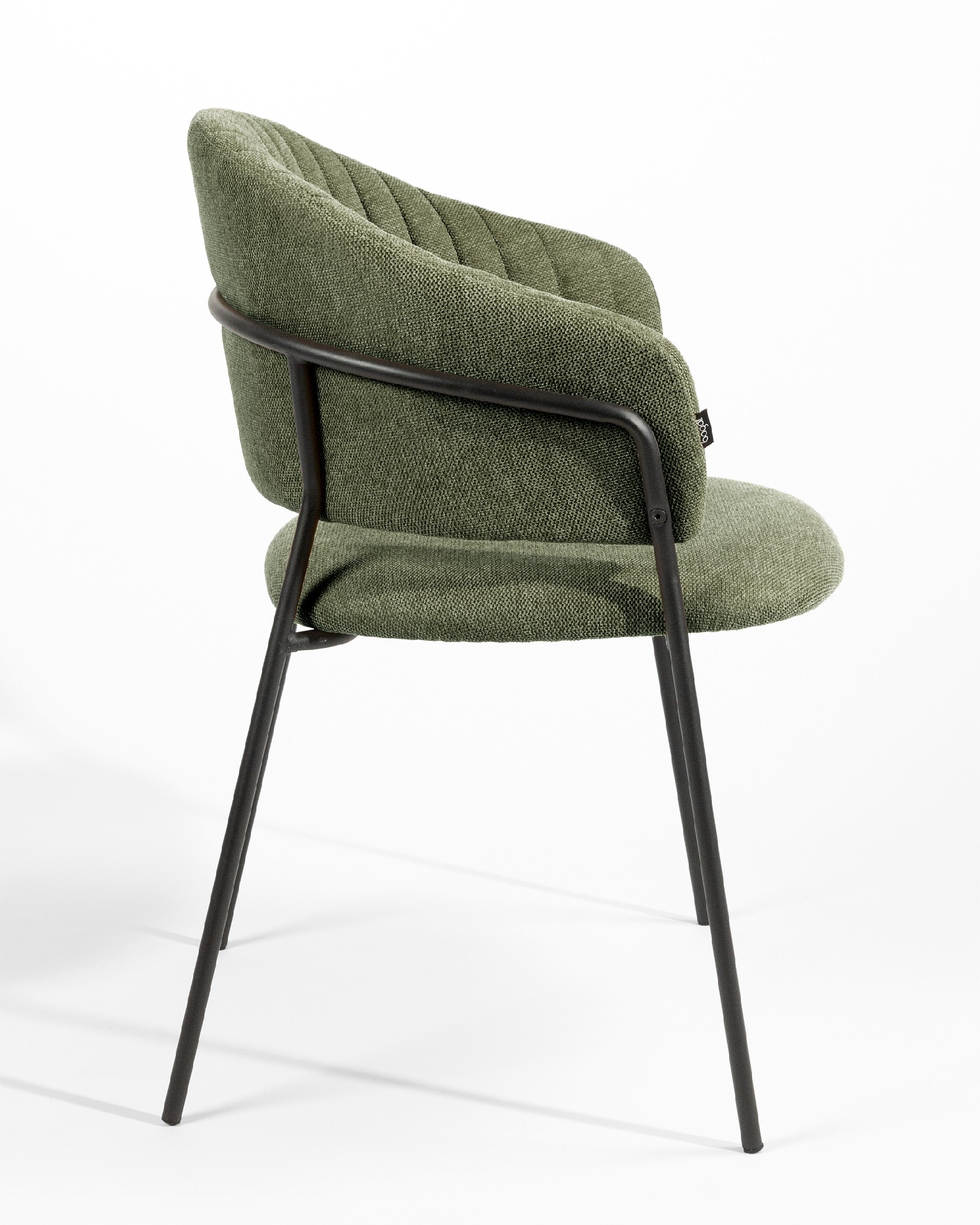 Chaise Kyoto avec un revêtement vert et des pieds métalliques noirs