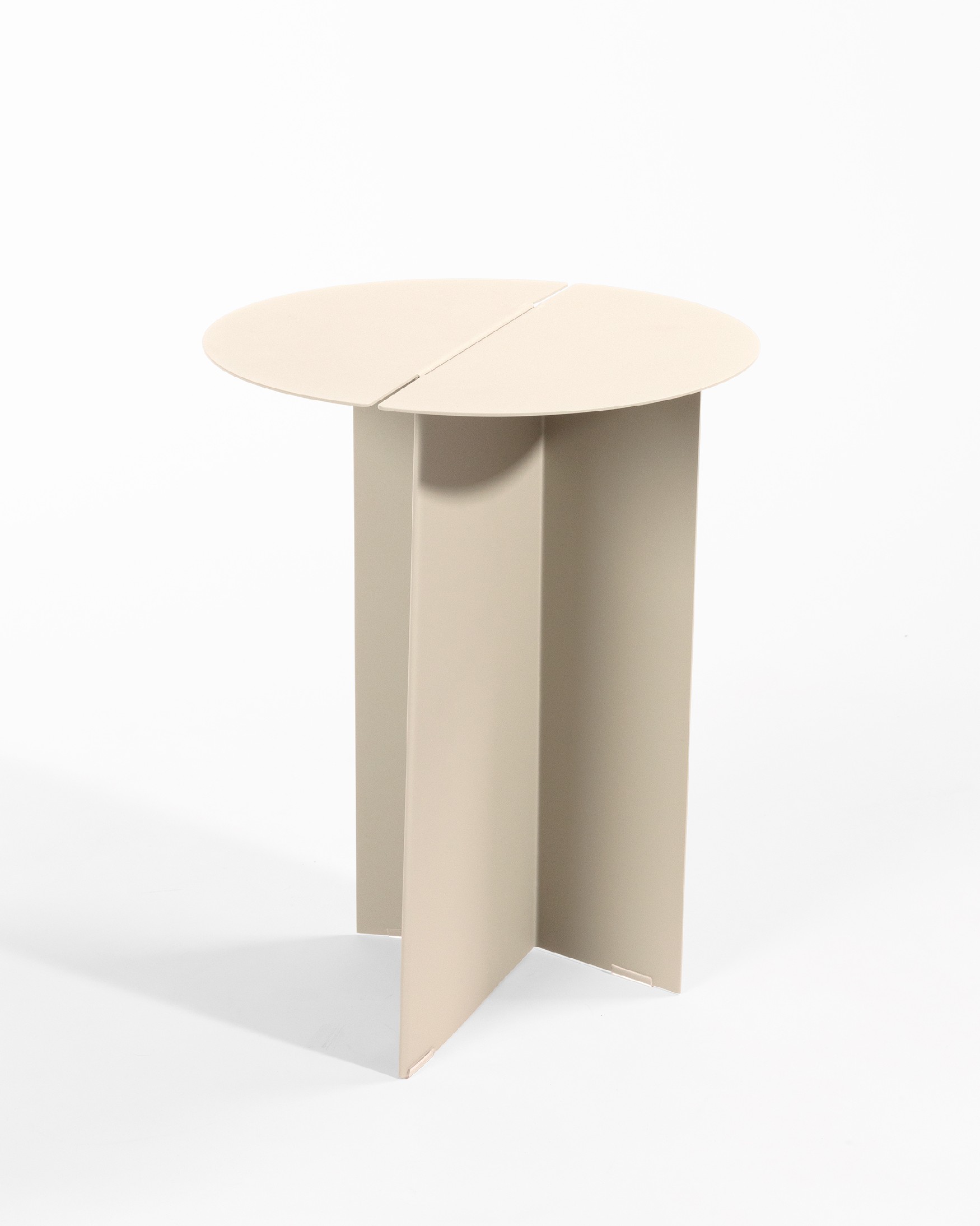 Mesa auxiliar redonda Linux de metal lacado beige Ø 35 cm
