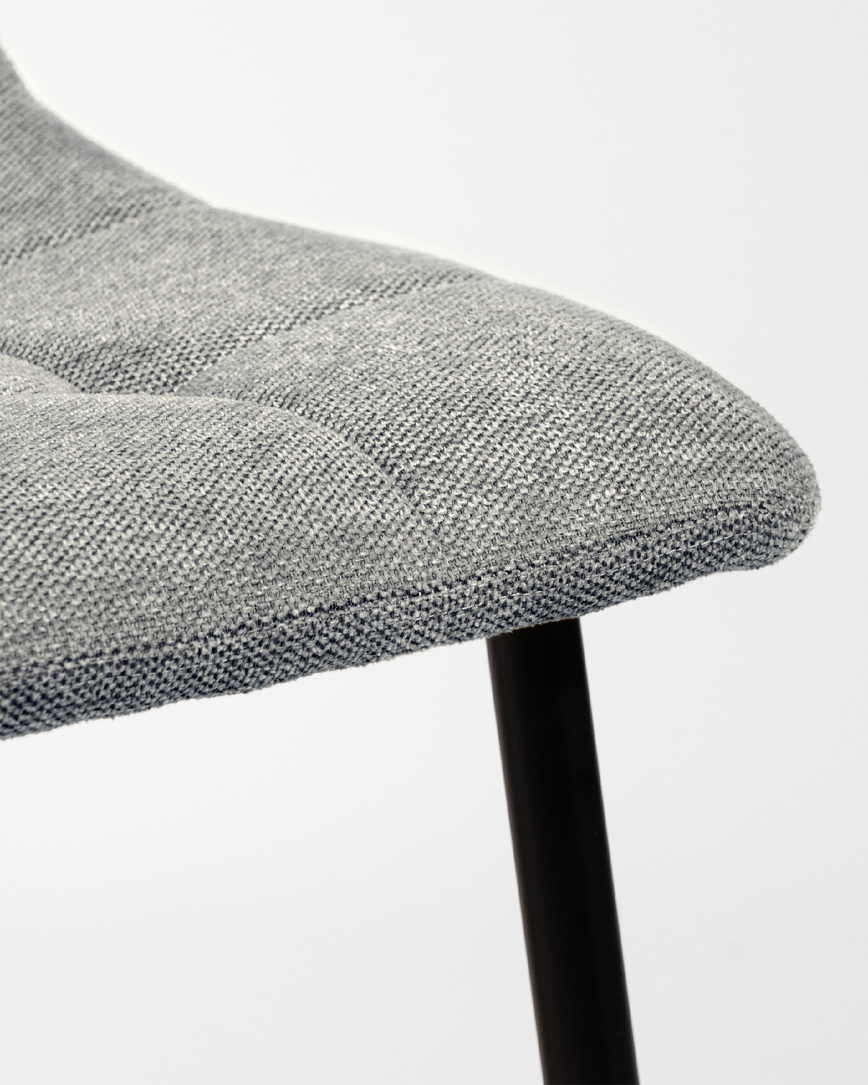 Silla Lisboa con tapizado gris-10 y patas metálicas negras
