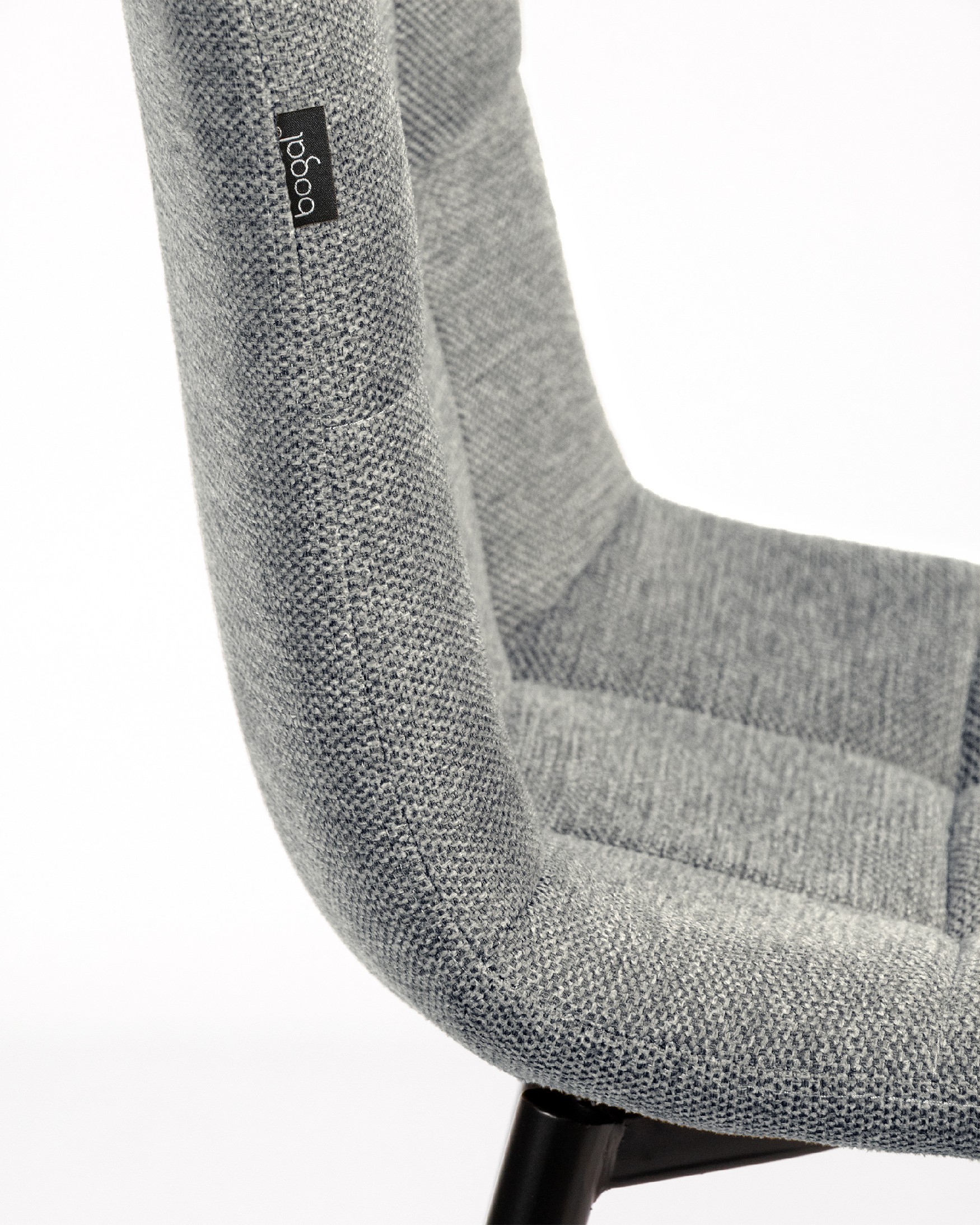 Silla Lisboa con tapizado gris-10 y patas metálicas negras