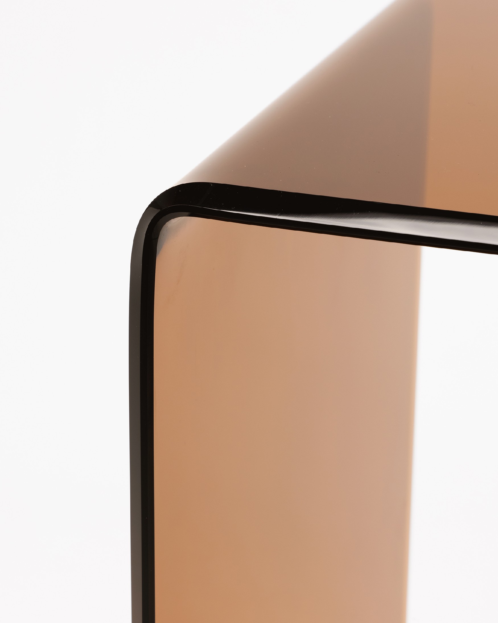 Brown tempered glass Mac side table (12 mm) with beveled edges