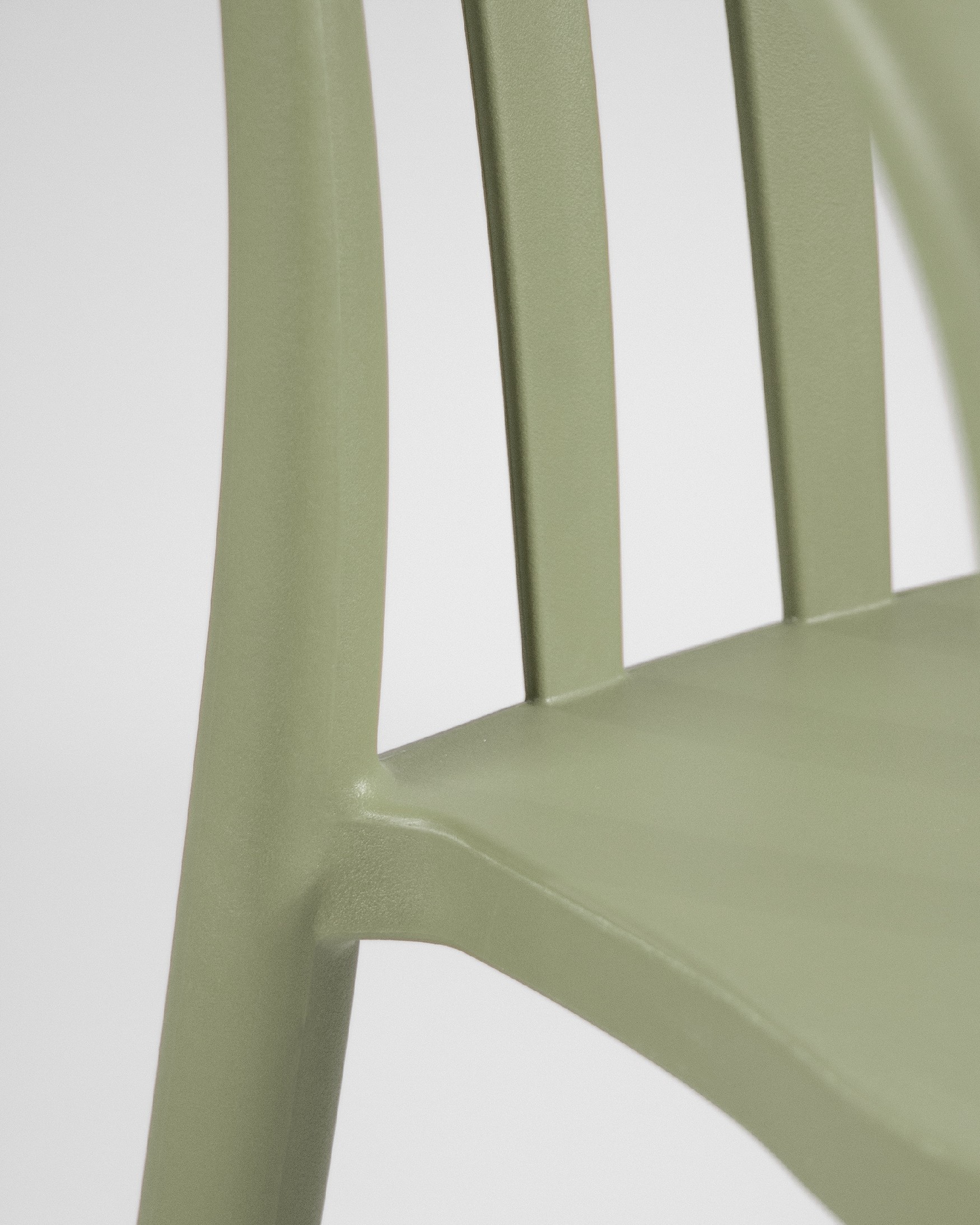 Ensemble de 4 chaises Malibu en polypropylène vert craie