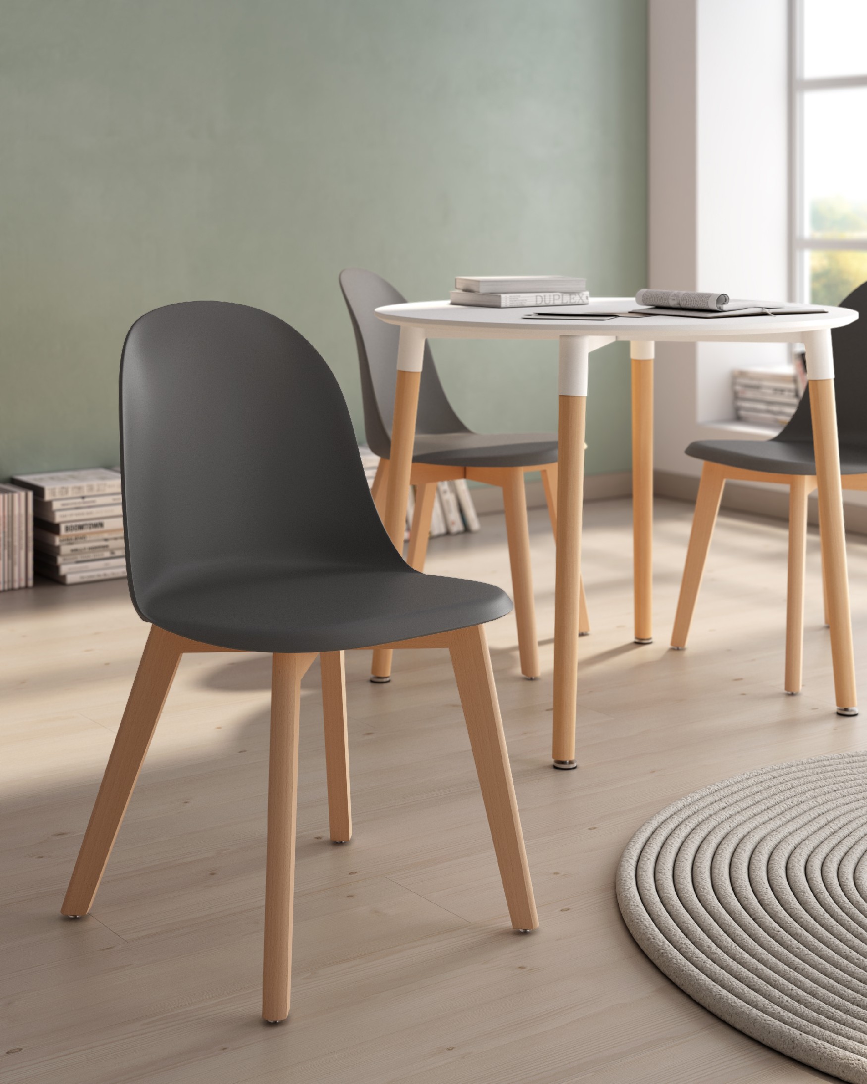 Silla Miami con patas de madera y tapizado grafito