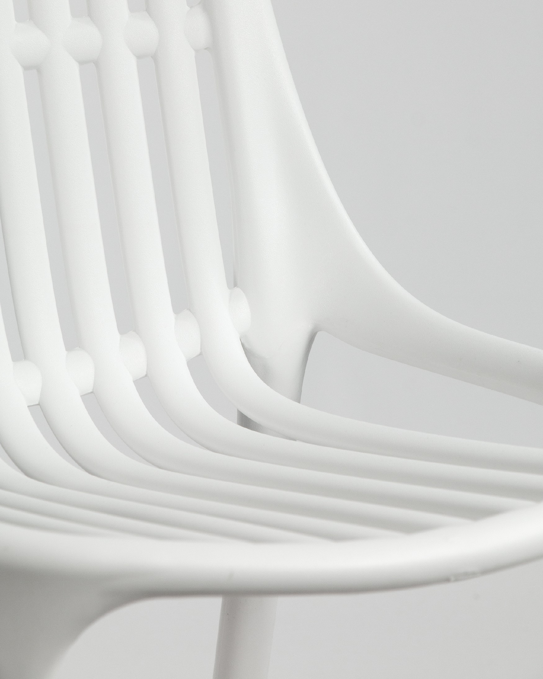 Milan chair in white polypropylene