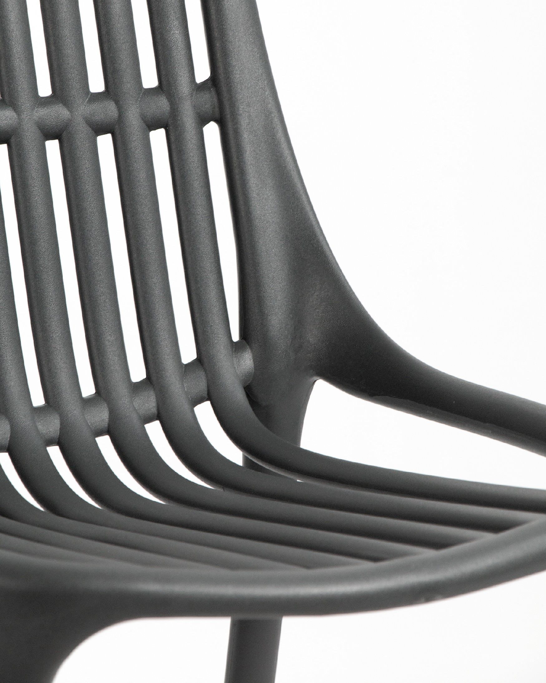 Chaise Milan en polypropylène graphite