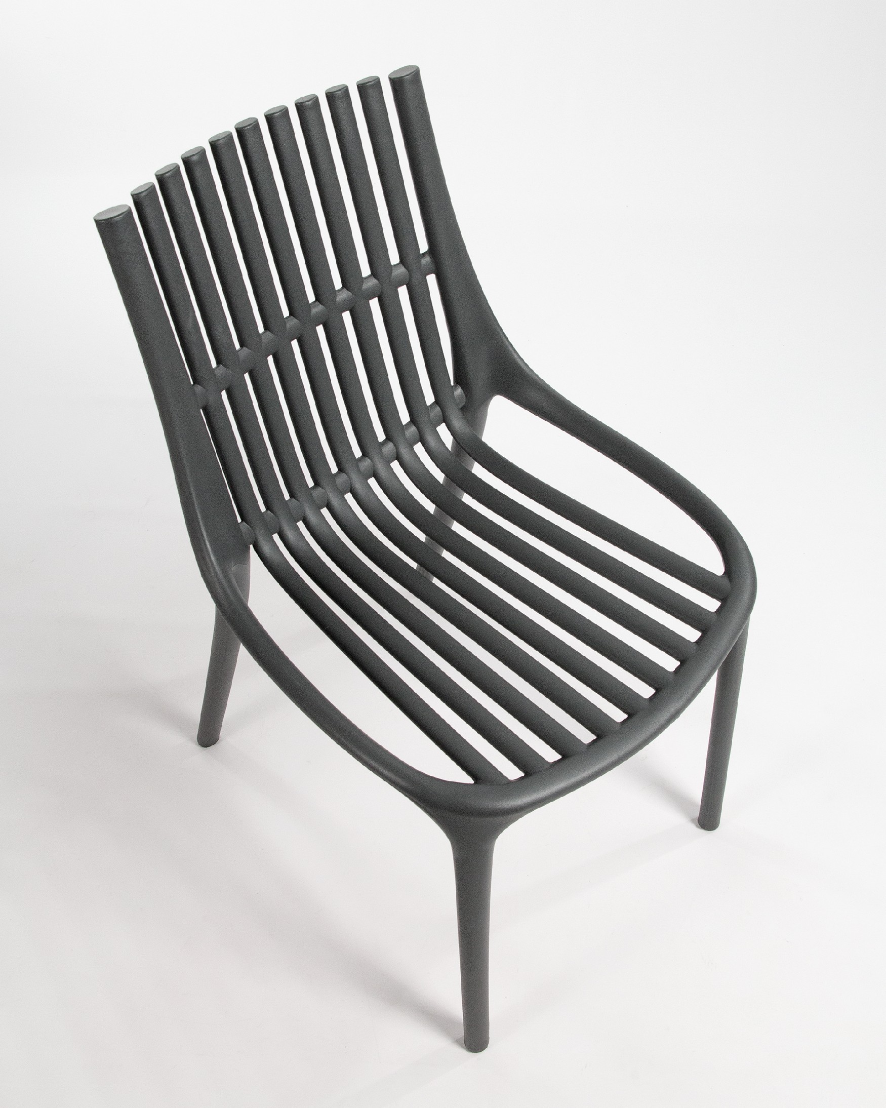 Chaise Milan en polypropylène graphite