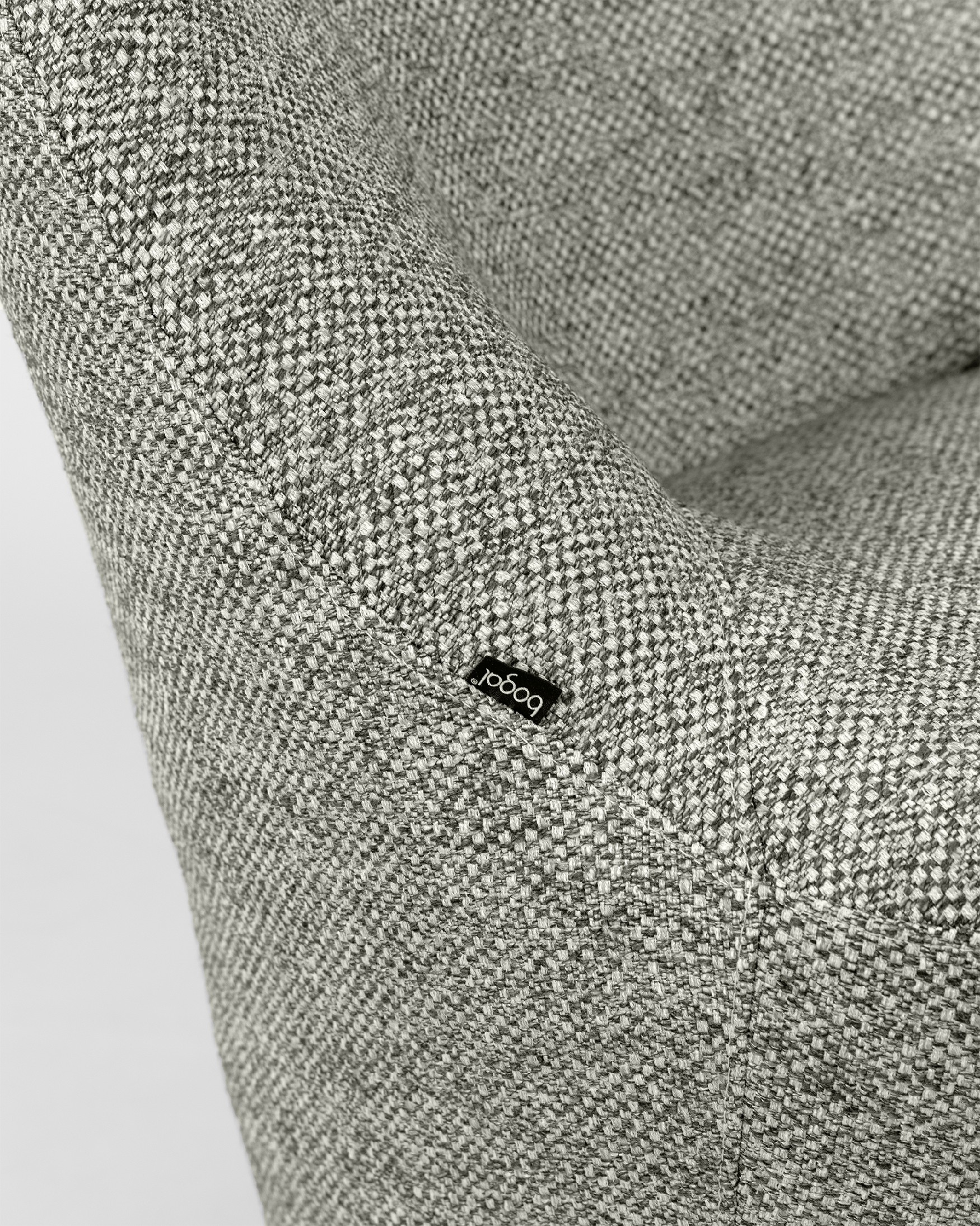 Swivel armchair 360º Moma with gray upholstery